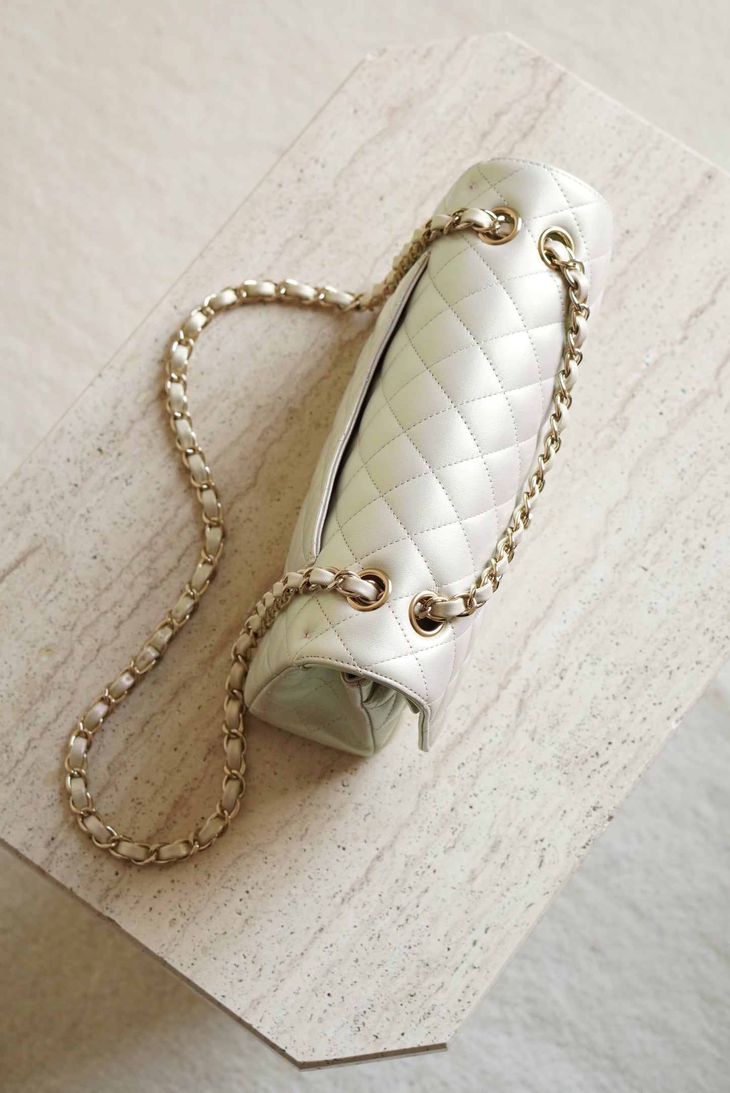 CHANEL CLASSIC MEDIUM DOUBLE FLAP | IRIDESCENT IVORY