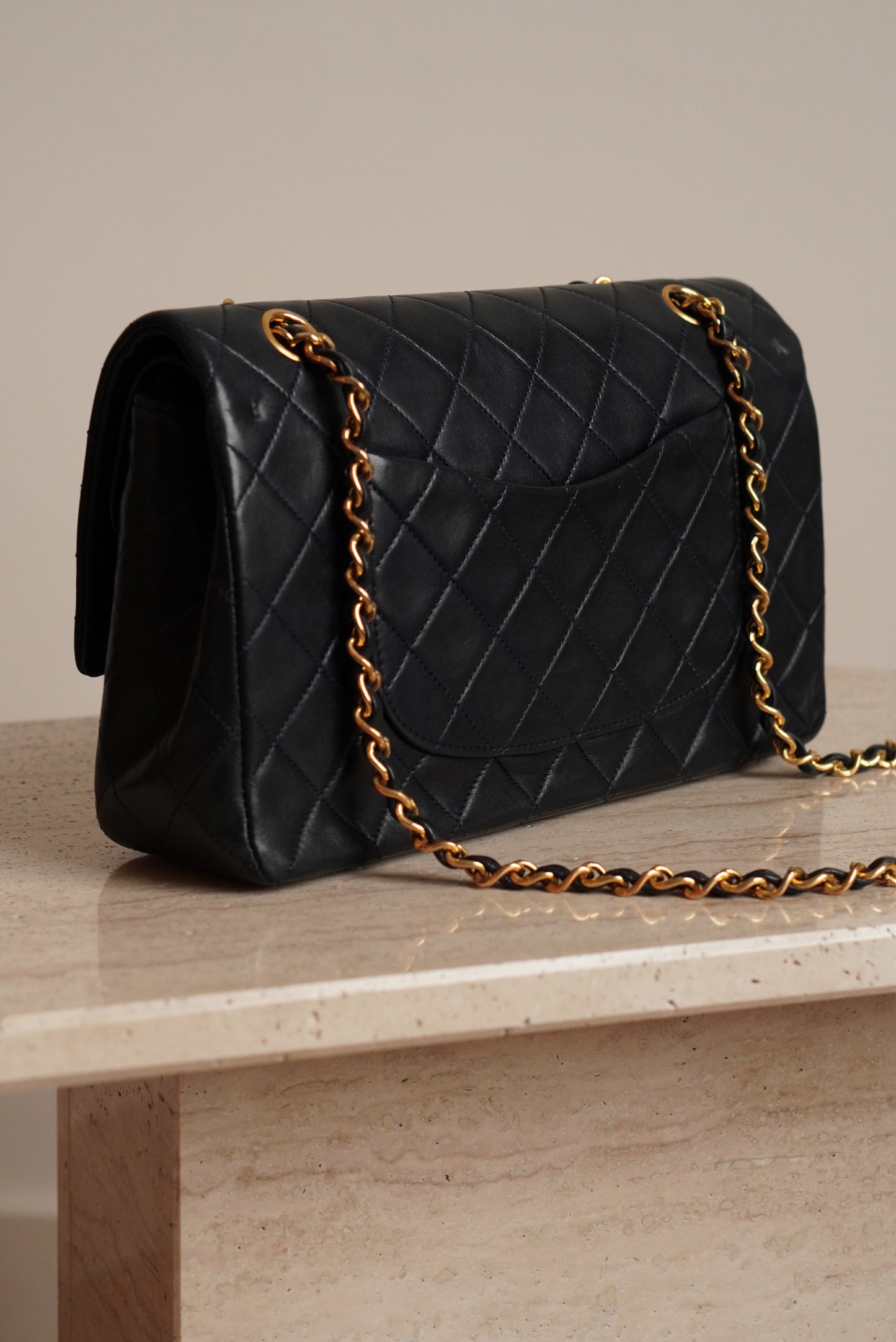 CHANEL CLASSIC MEDIUM DOUBLE FLAP | NAVY BLUE