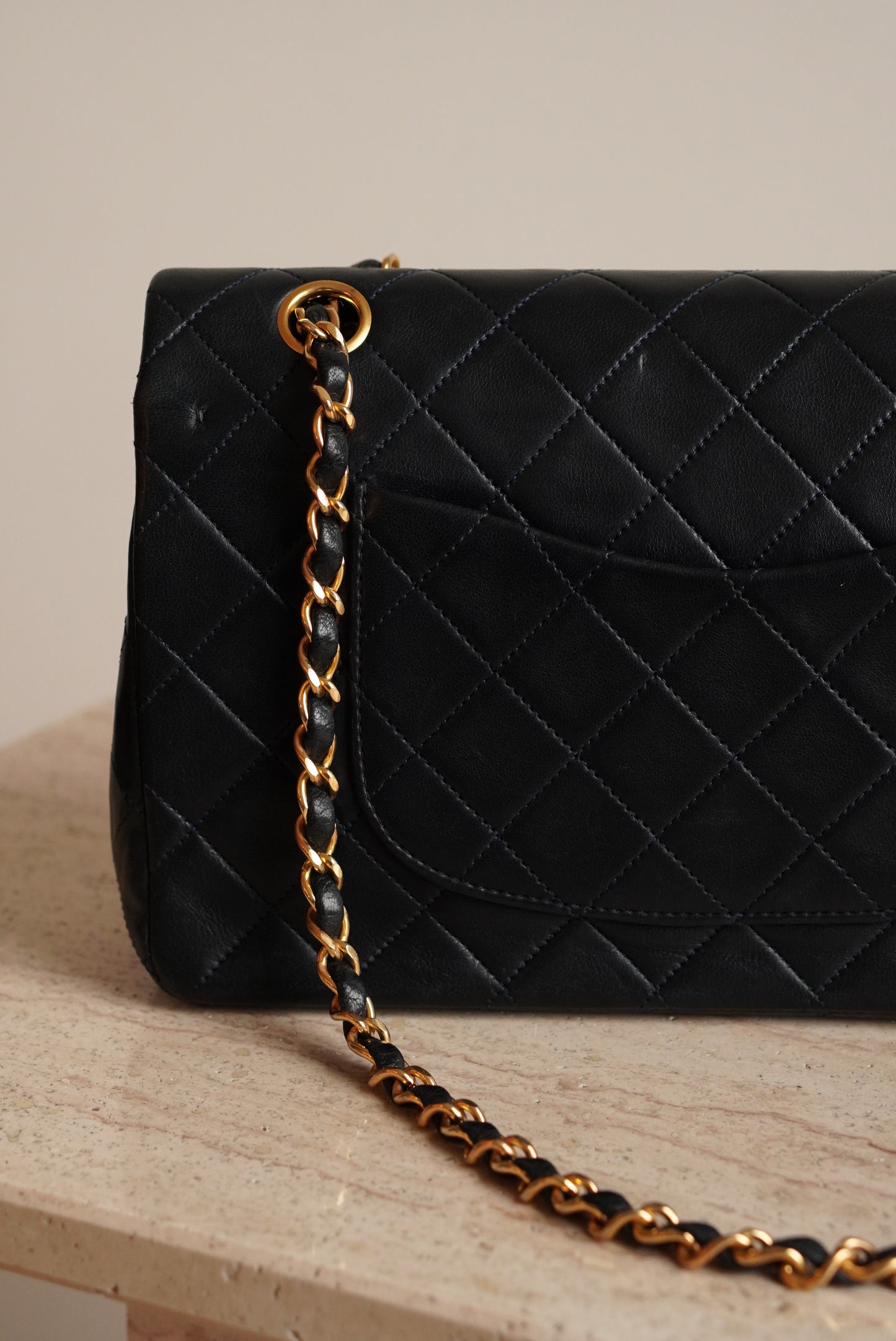 CHANEL CLASSIC MEDIUM DOUBLE FLAP | NAVY BLUE