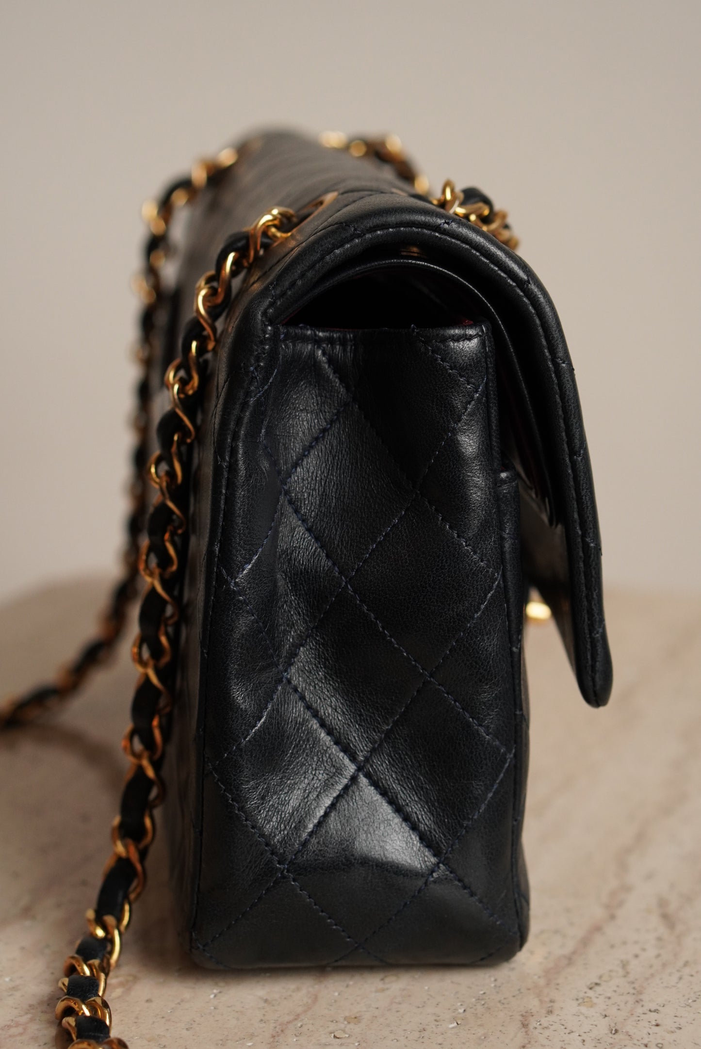 CHANEL CLASSIC MEDIUM DOUBLE FLAP | NAVY BLUE