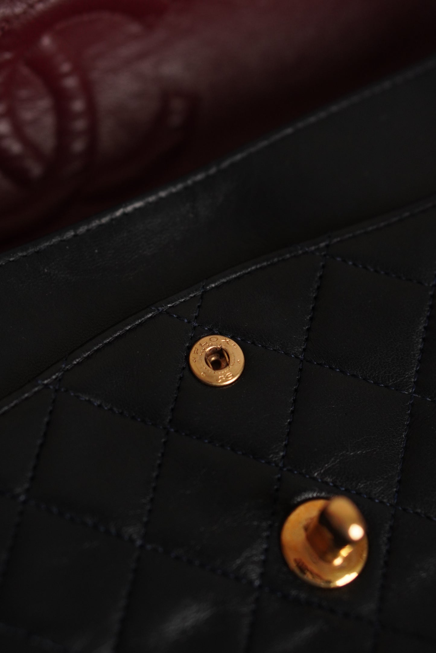 CHANEL CLASSIC MEDIUM DOUBLE FLAP | NAVY BLUE