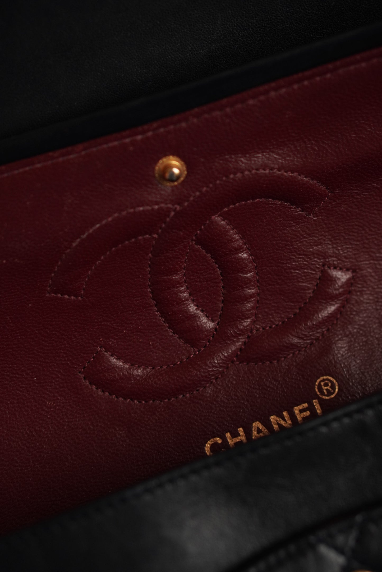 CHANEL CLASSIC MEDIUM DOUBLE FLAP | NAVY BLUE