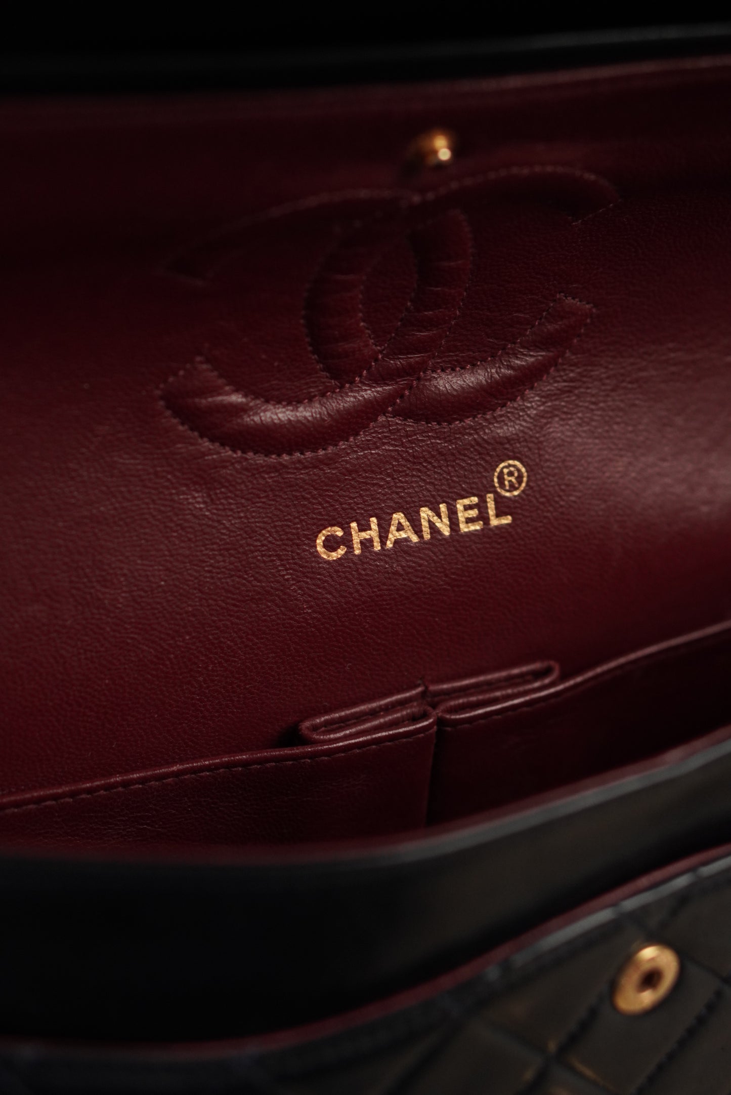 CHANEL CLASSIC MEDIUM DOUBLE FLAP | NAVY BLUE