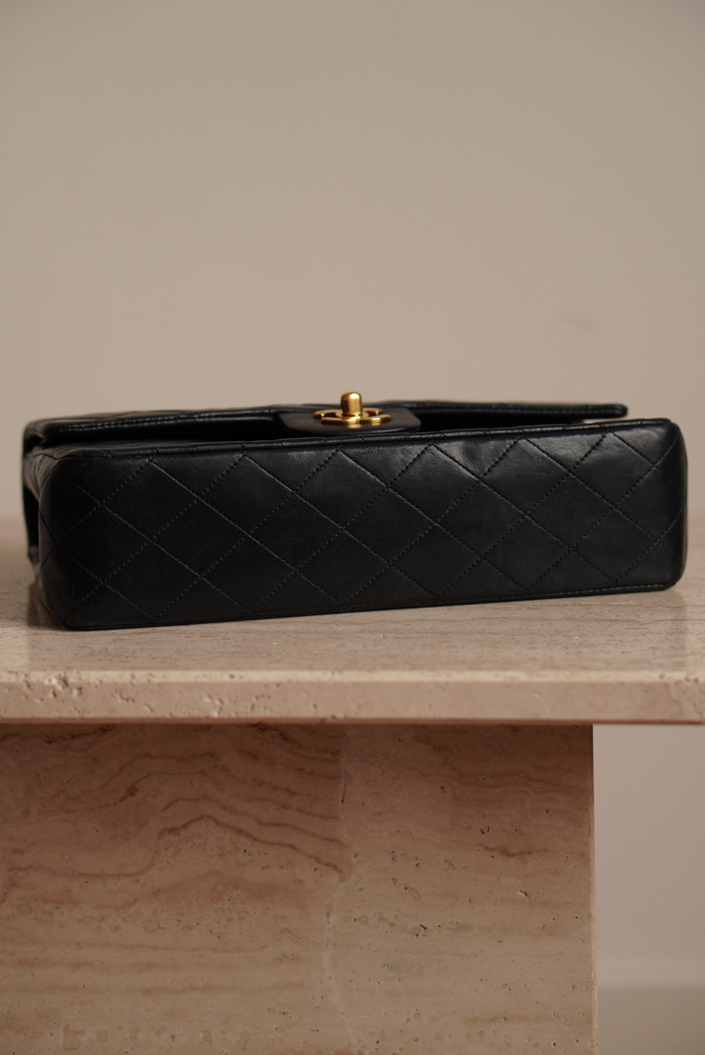 CHANEL CLASSIC MEDIUM DOUBLE FLAP | NAVY BLUE