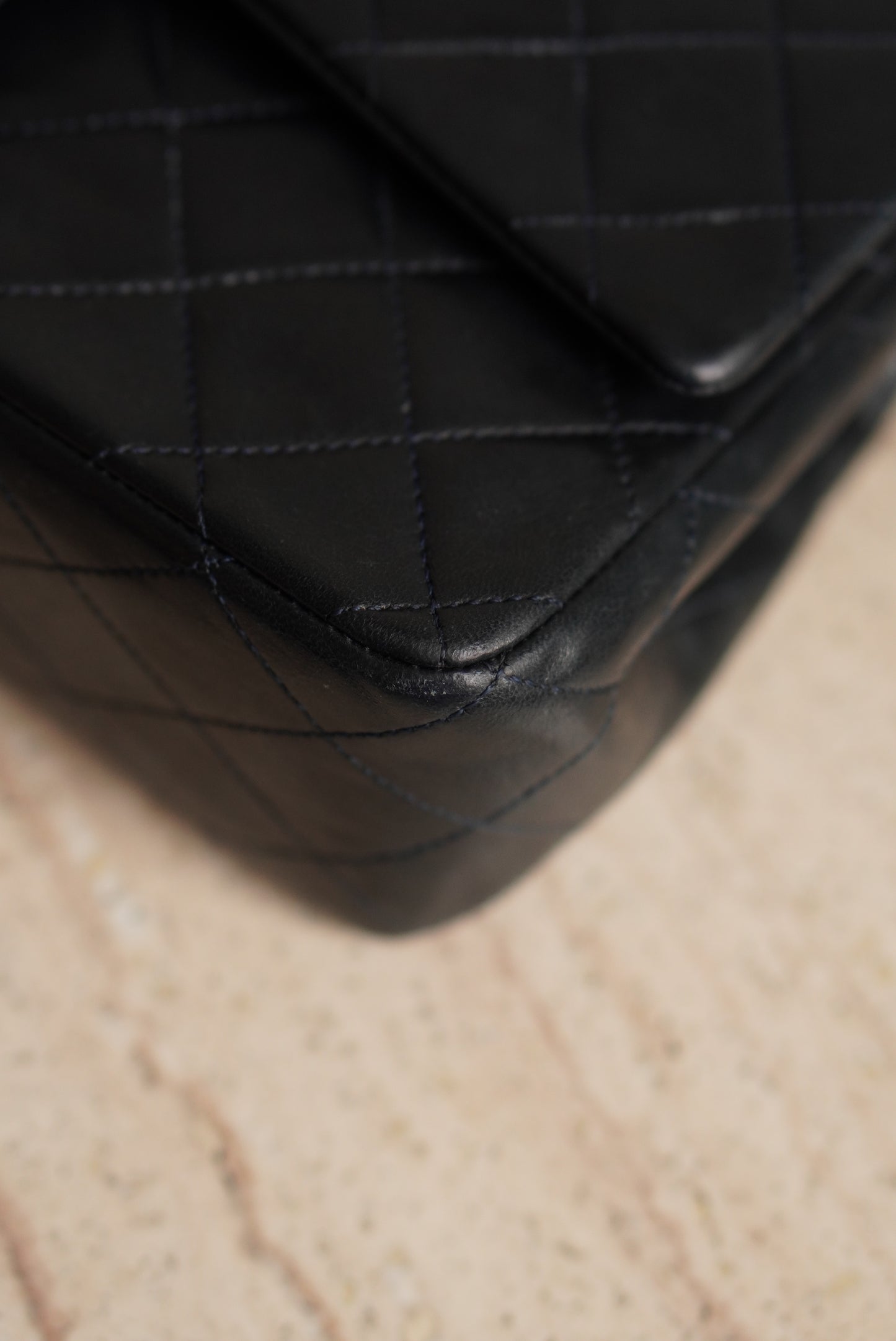 CHANEL CLASSIC MEDIUM DOUBLE FLAP | NAVY BLUE