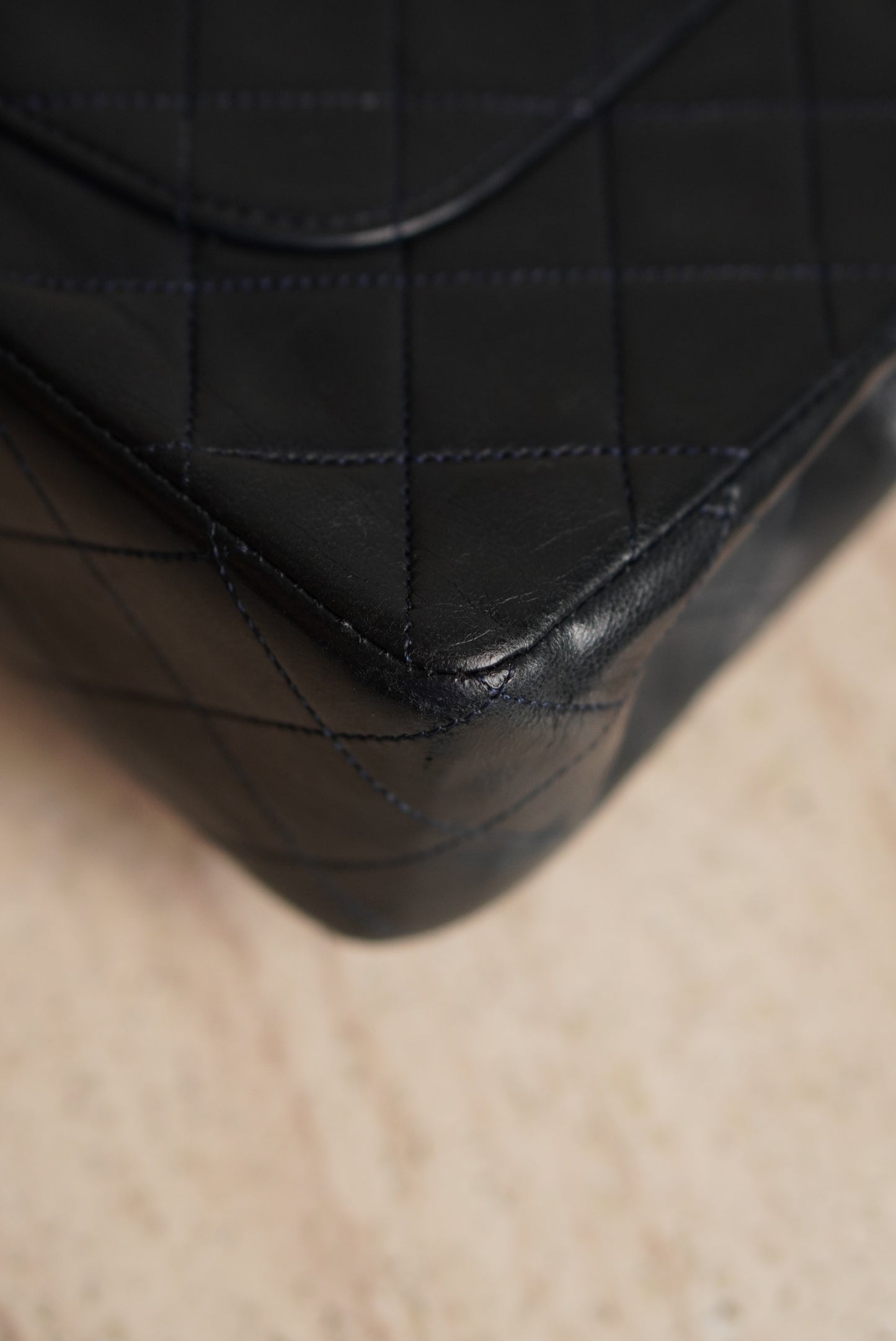 CHANEL CLASSIC MEDIUM DOUBLE FLAP | NAVY BLUE