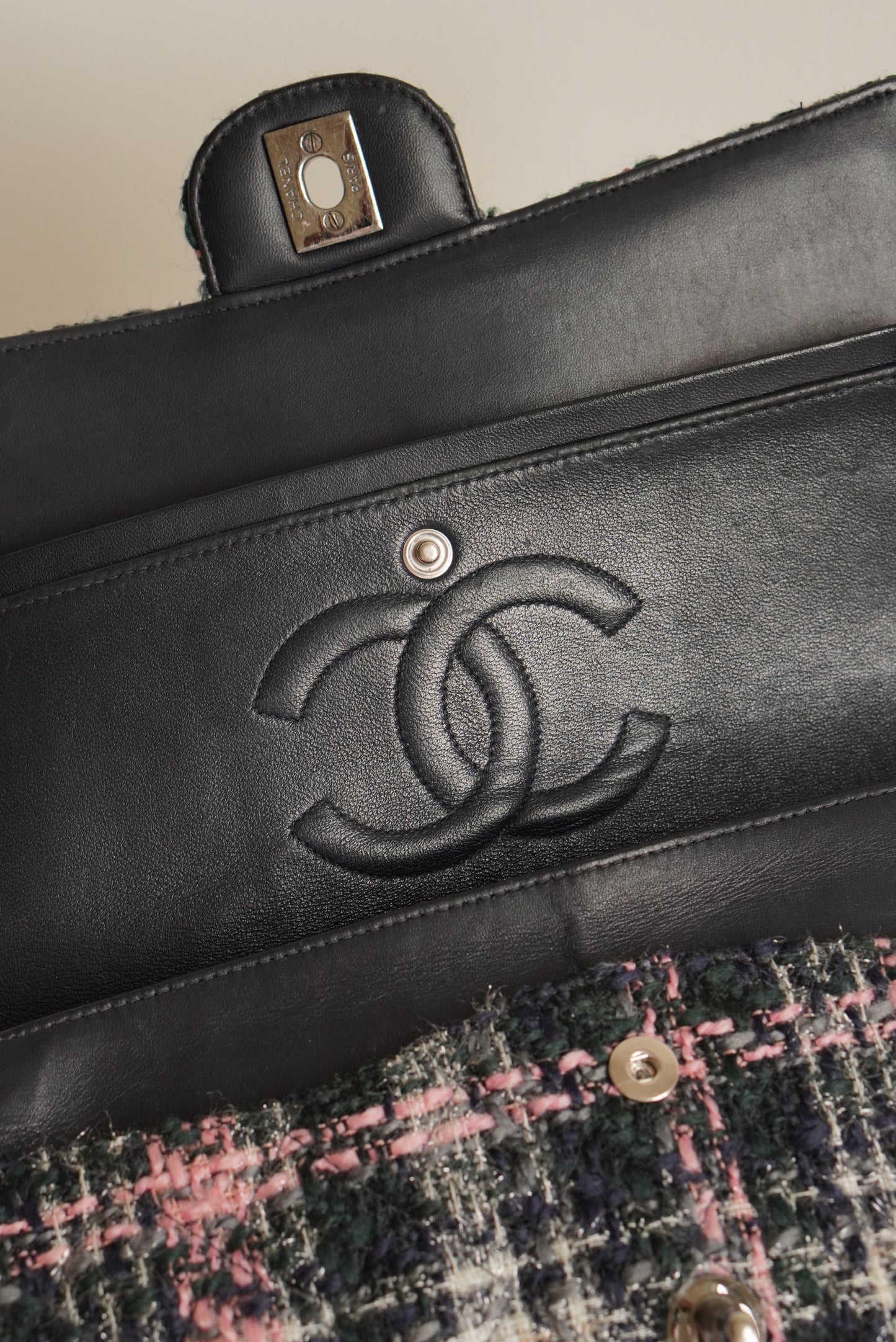 CHANEL CLASSIC MEDIUM DOUBLE FLAP | TWEED