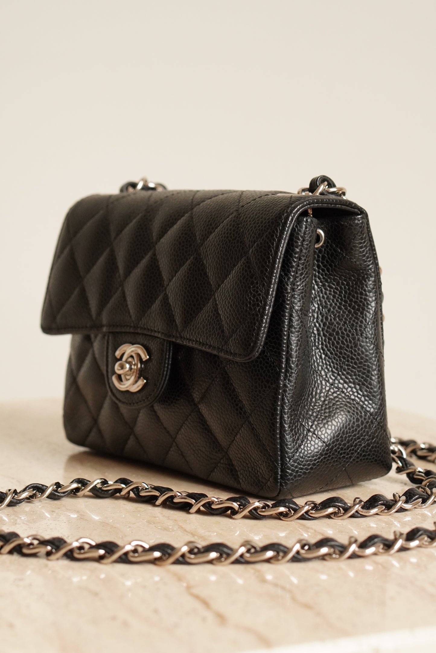 CHANEL CLASSIC MINI SQUARE | BLACK