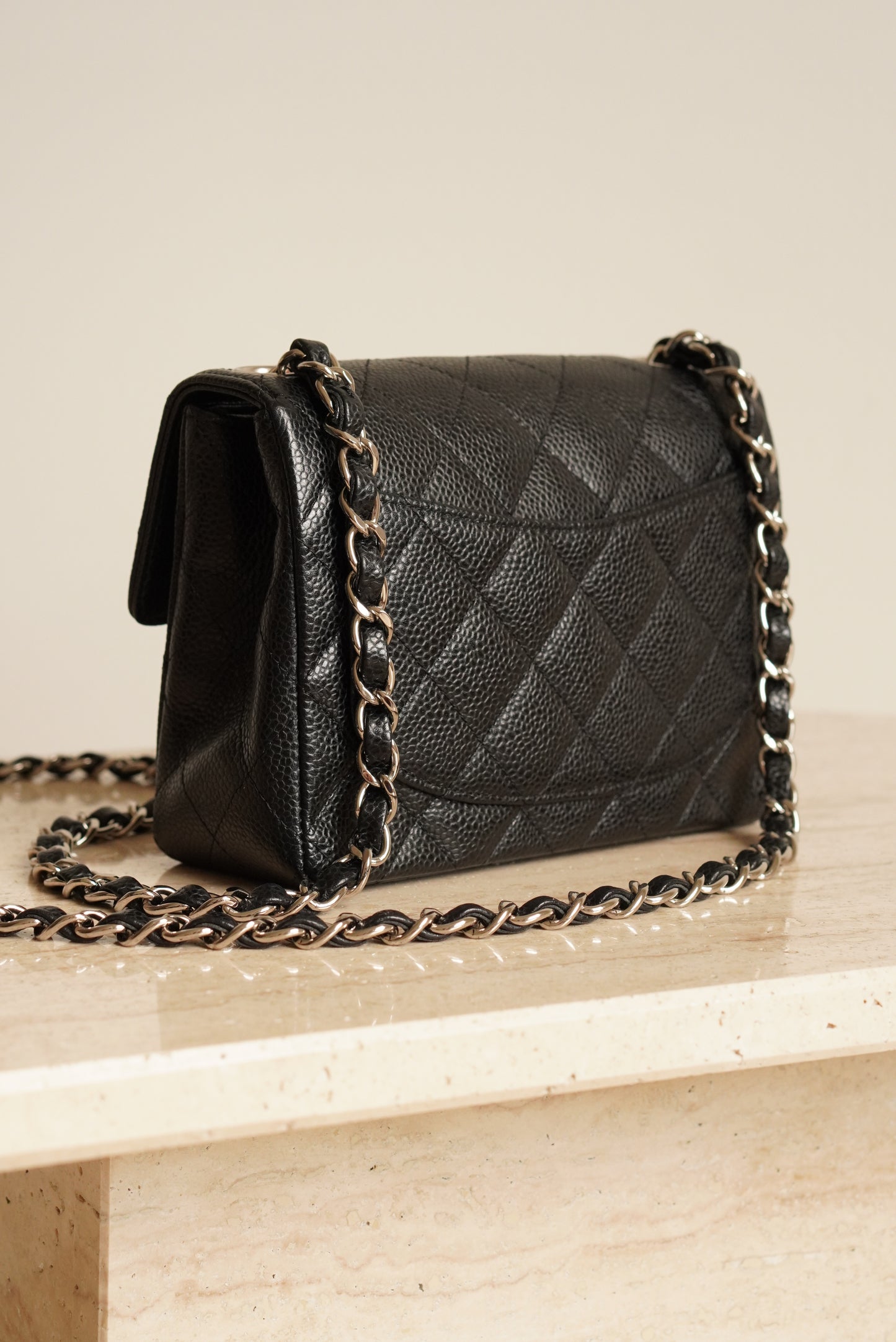 CHANEL CLASSIC MINI SQUARE | BLACK