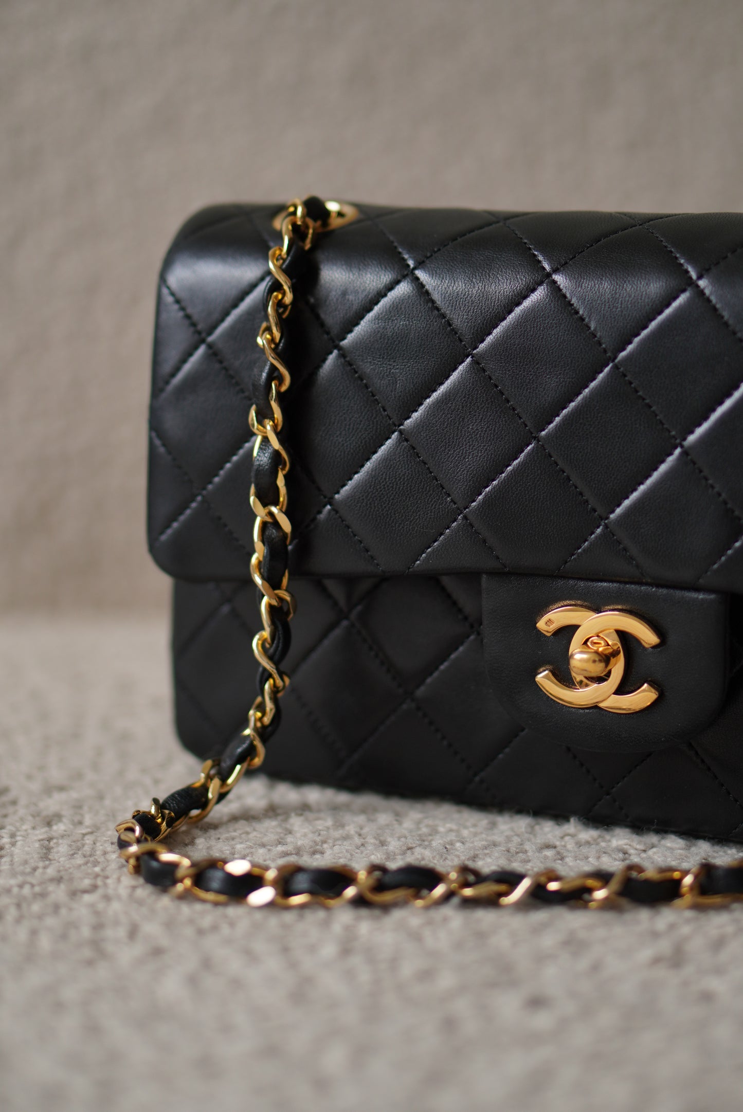 CHANEL CLASSIC SMALL DOUBLE FLAP