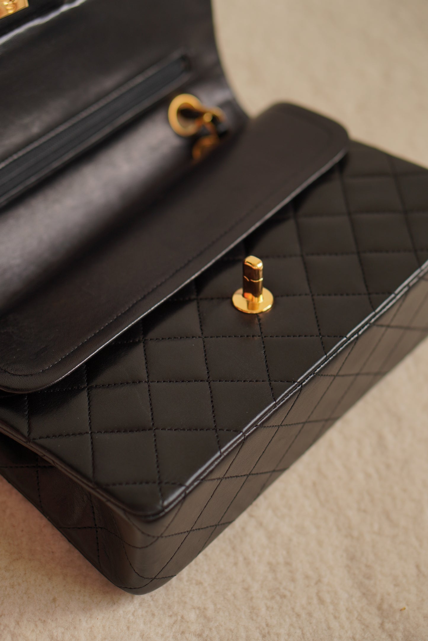 CHANEL CLASSIC SMALL DOUBLE FLAP