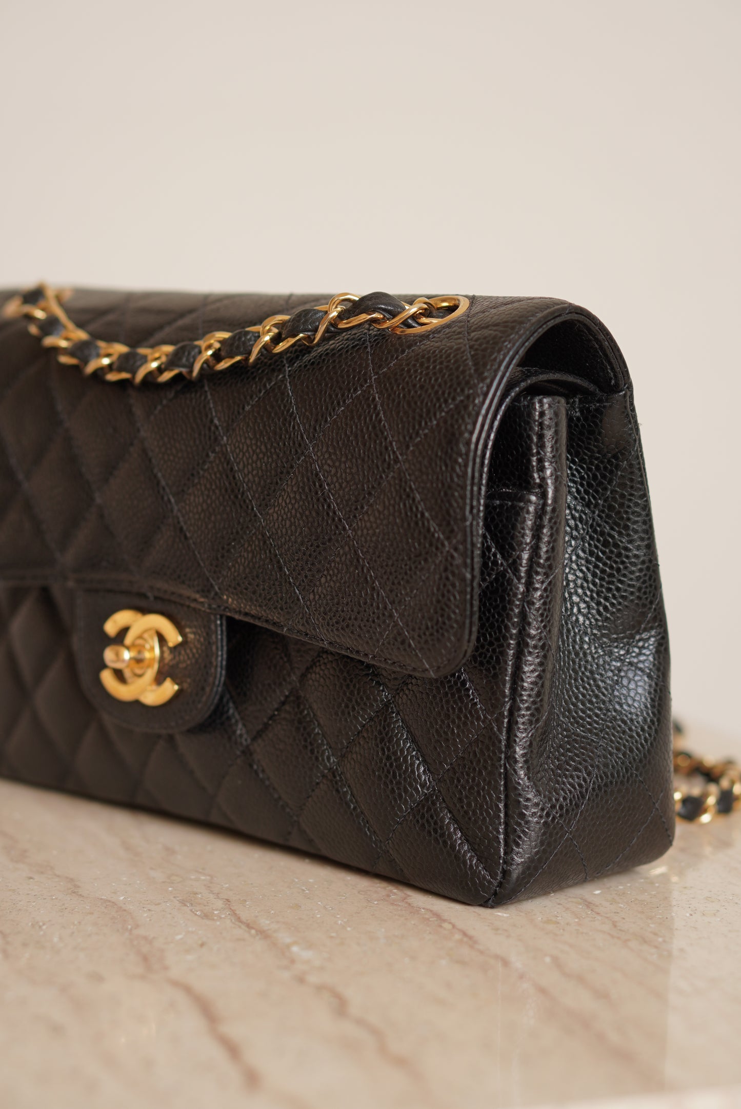 CHANEL CLASSIC SMALL DOUBLE FLAP | BLACK