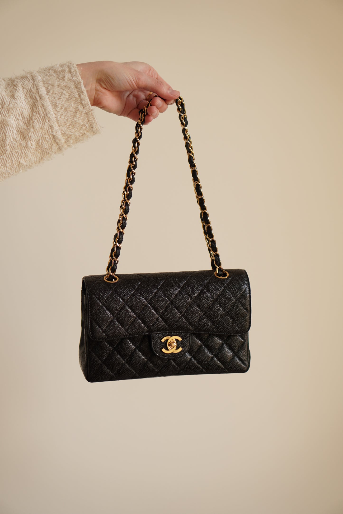 CHANEL CLASSIC SMALL DOUBLE FLAP | BLACK