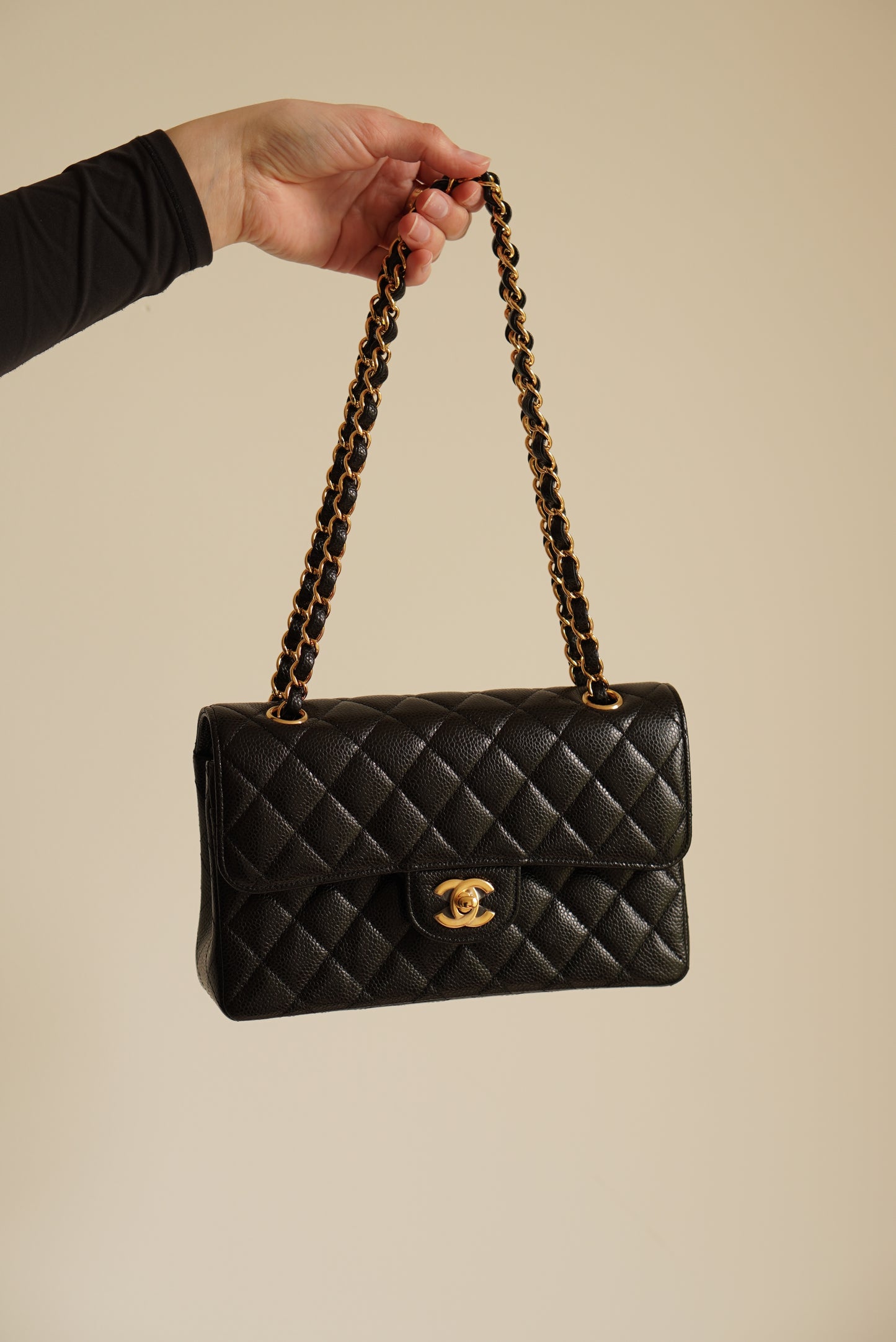 CHANEL CLASSIC SMALL DOUBLE FLAP | BLACK