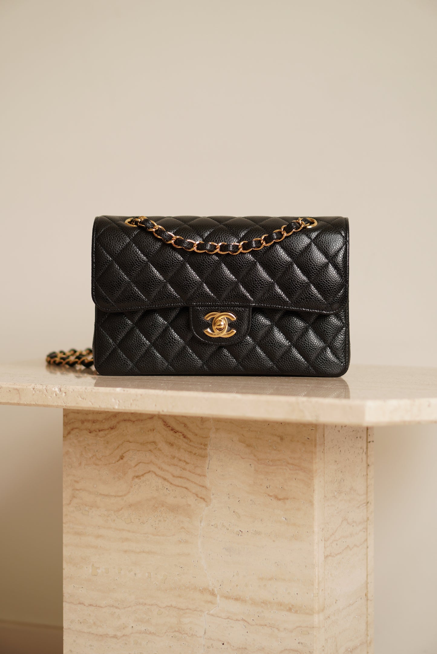 CHANEL CLASSIC SMALL DOUBLE FLAP | BLACK