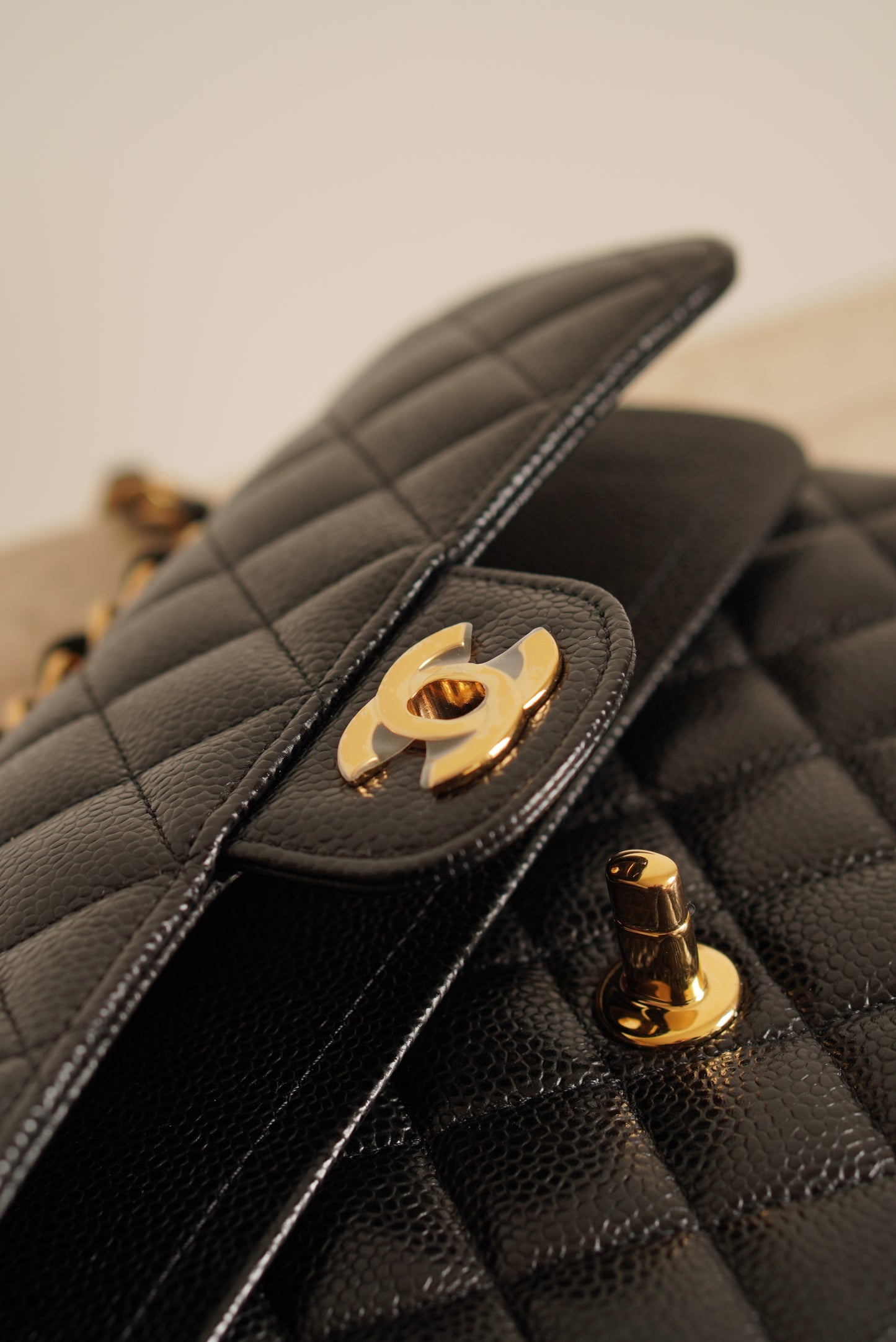 CHANEL CLASSIC SMALL DOUBLE FLAP | BLACK