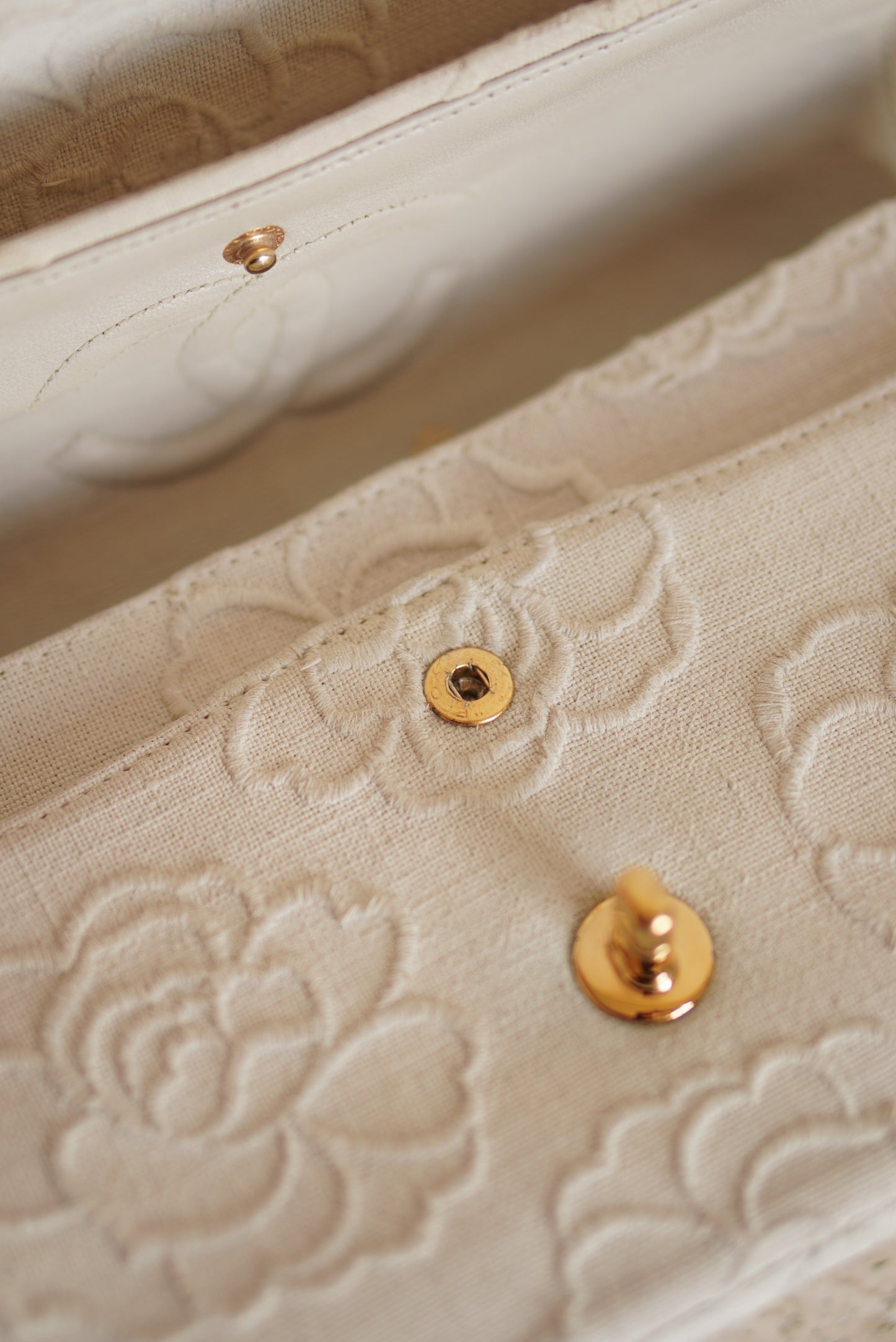 CHANEL CLASSIC CAMELLIA SMALL DOUBLE FLAP