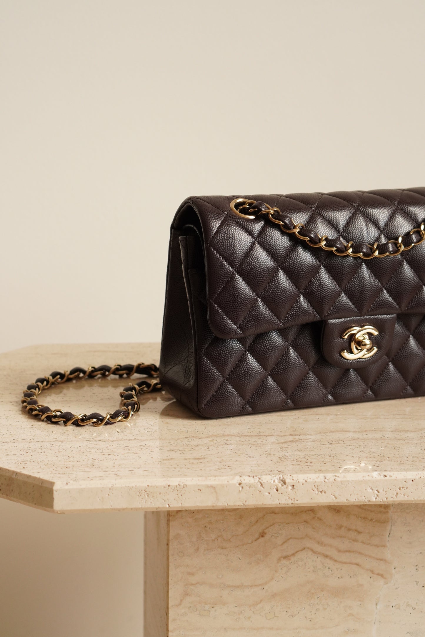 CHANEL CLASSIC 22K SMALL DOUBLE FLAP | DARK BROWN