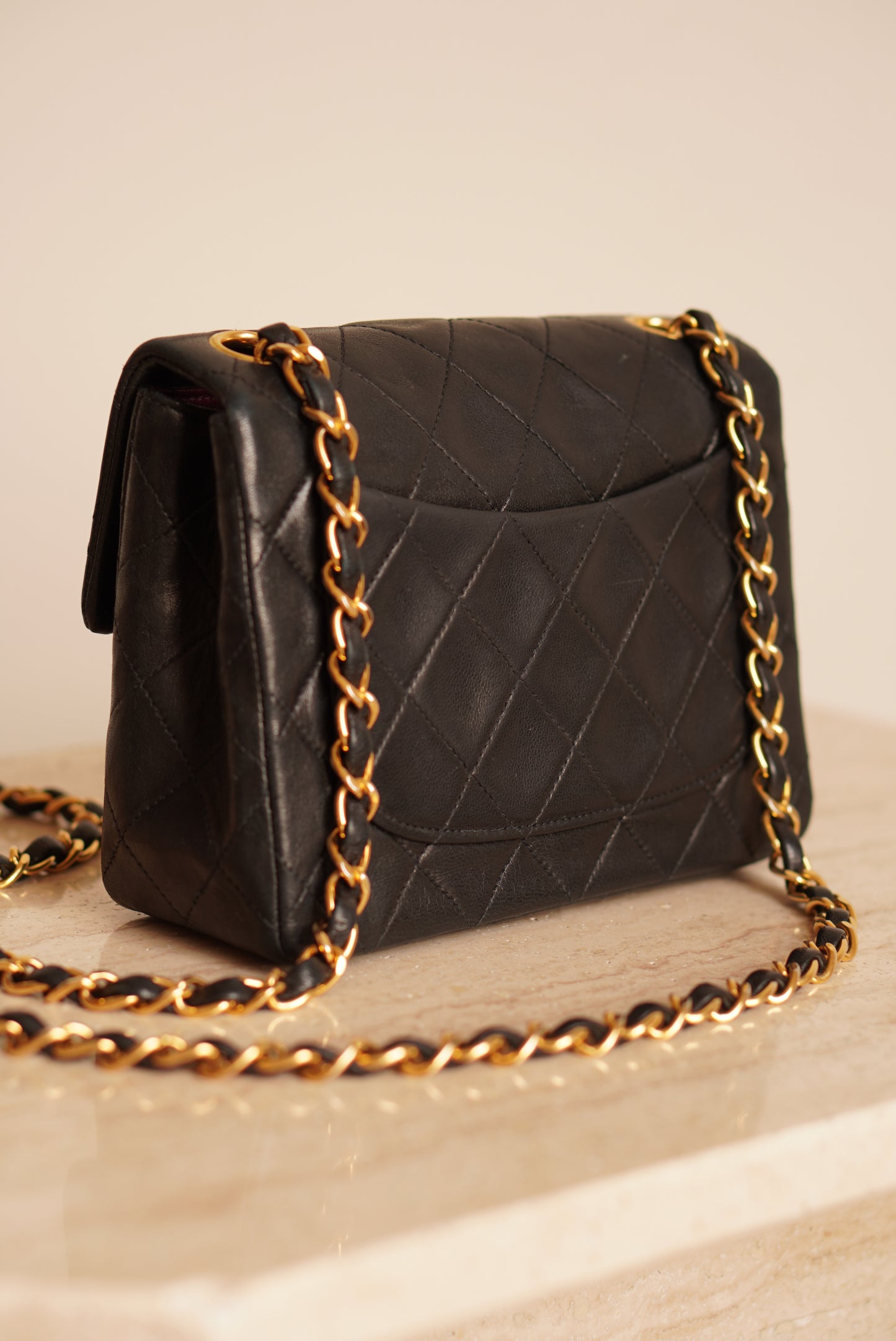 CHANEL CLASSIC MINI SQUARE | BLACK