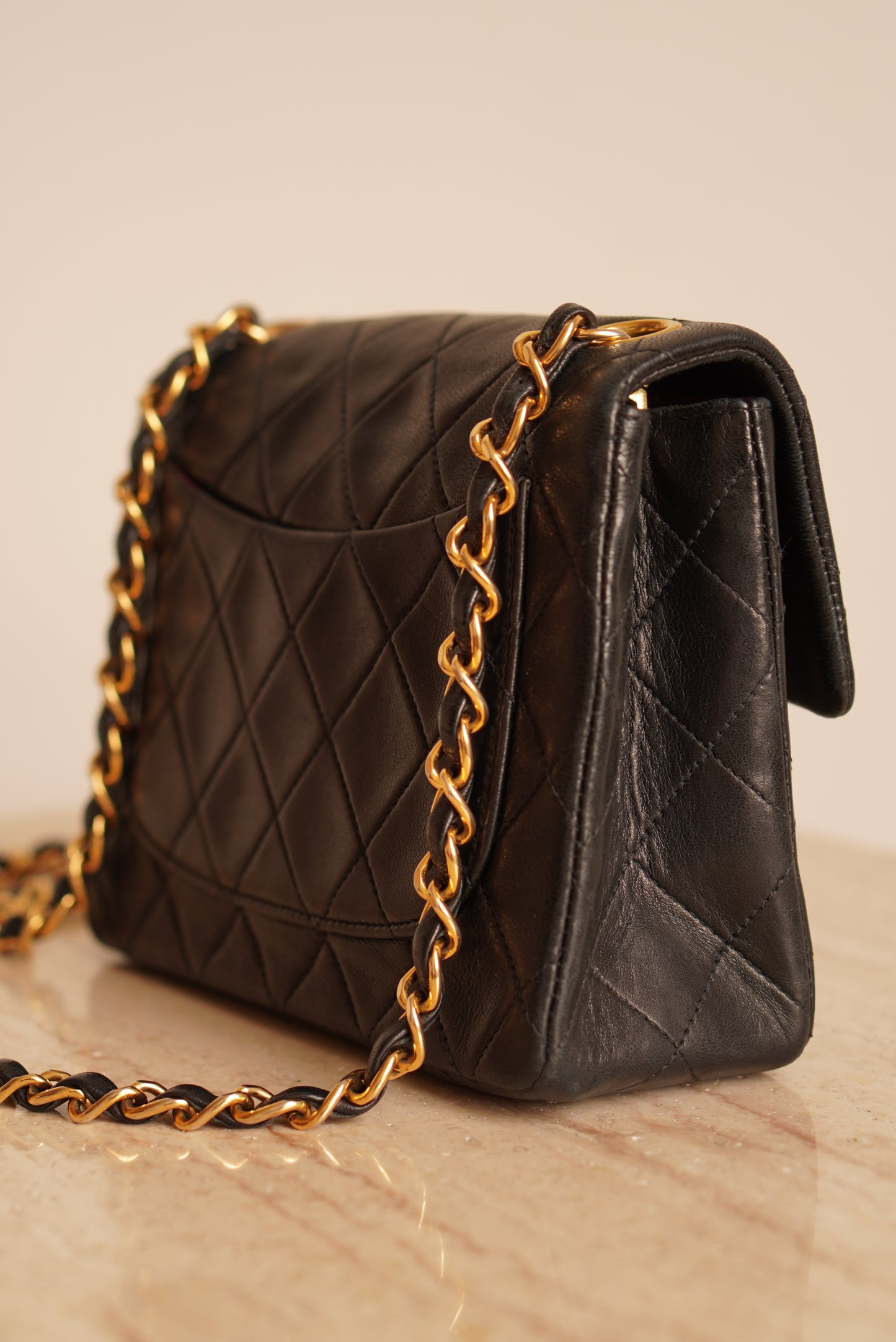 CHANEL CLASSIC MINI SQUARE | BLACK