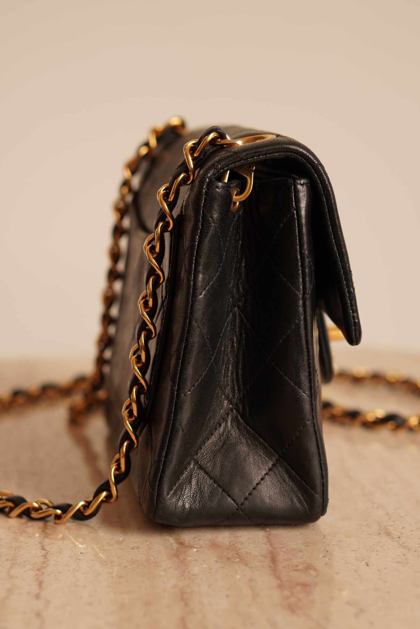 CHANEL CLASSIC MINI SQUARE | BLACK
