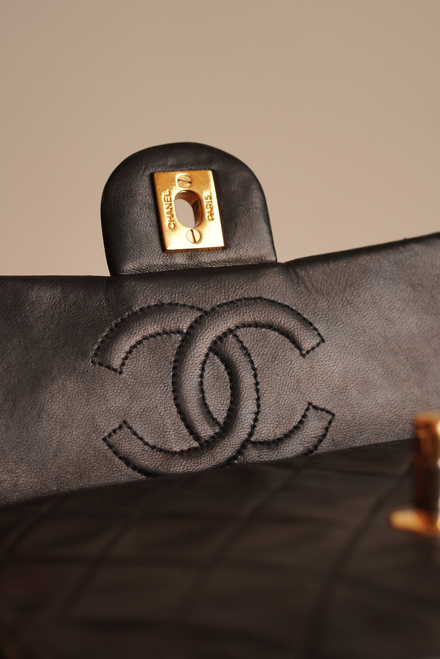 CHANEL CLASSIC MINI SQUARE | BLACK