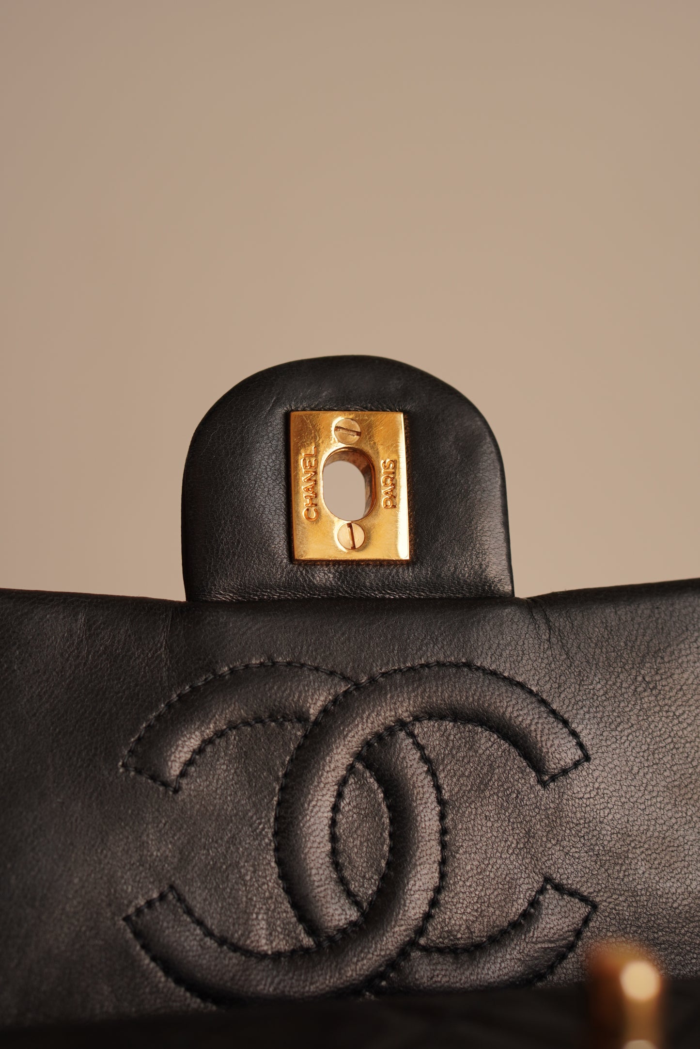 CHANEL CLASSIC MINI SQUARE | BLACK