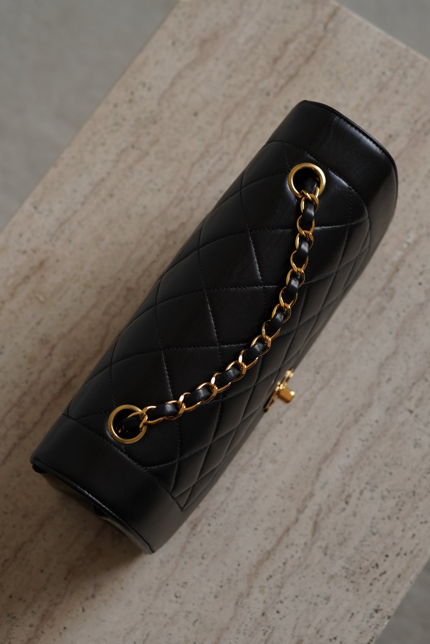 CHANEL DIANA MEDIUM FLAP BAG