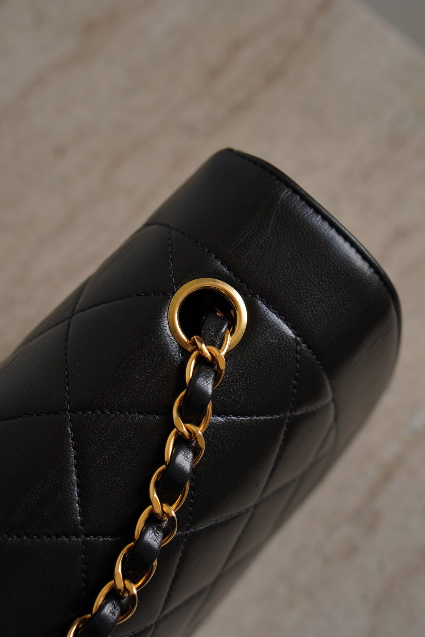CHANEL DIANA MEDIUM FLAP BAG