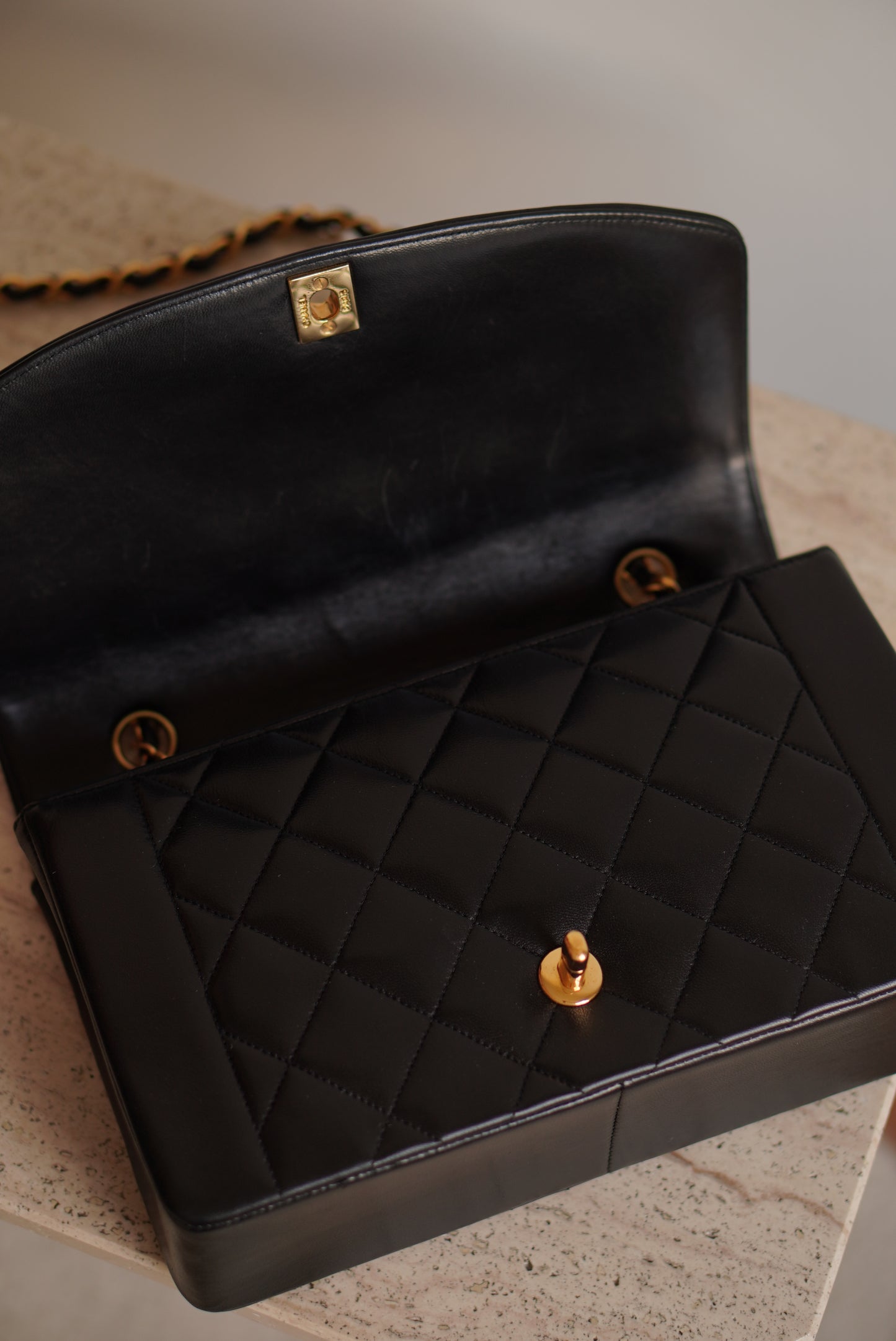 CHANEL DIANA MEDIUM FLAP BAG