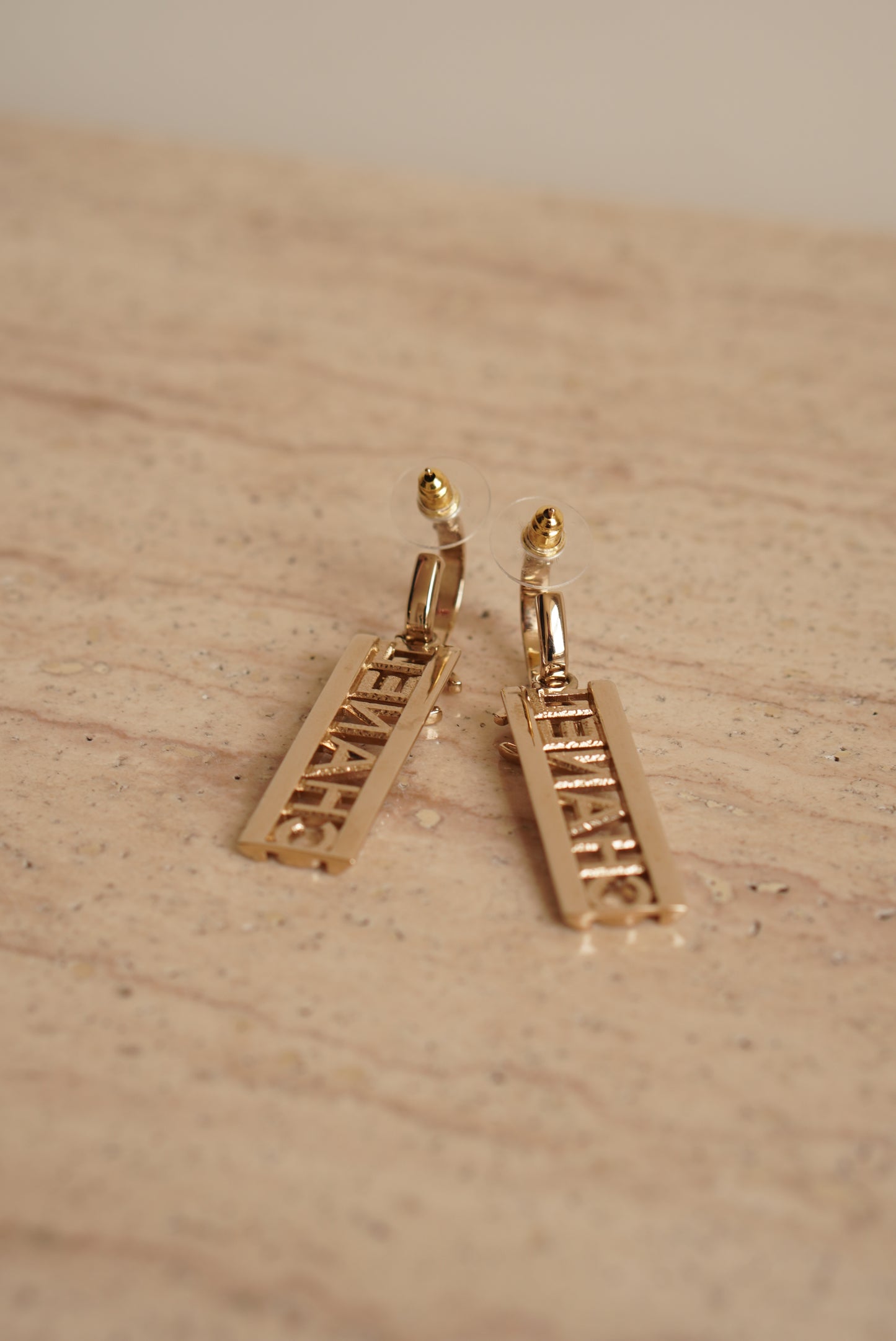 CHANEL EARRINGS B24 C