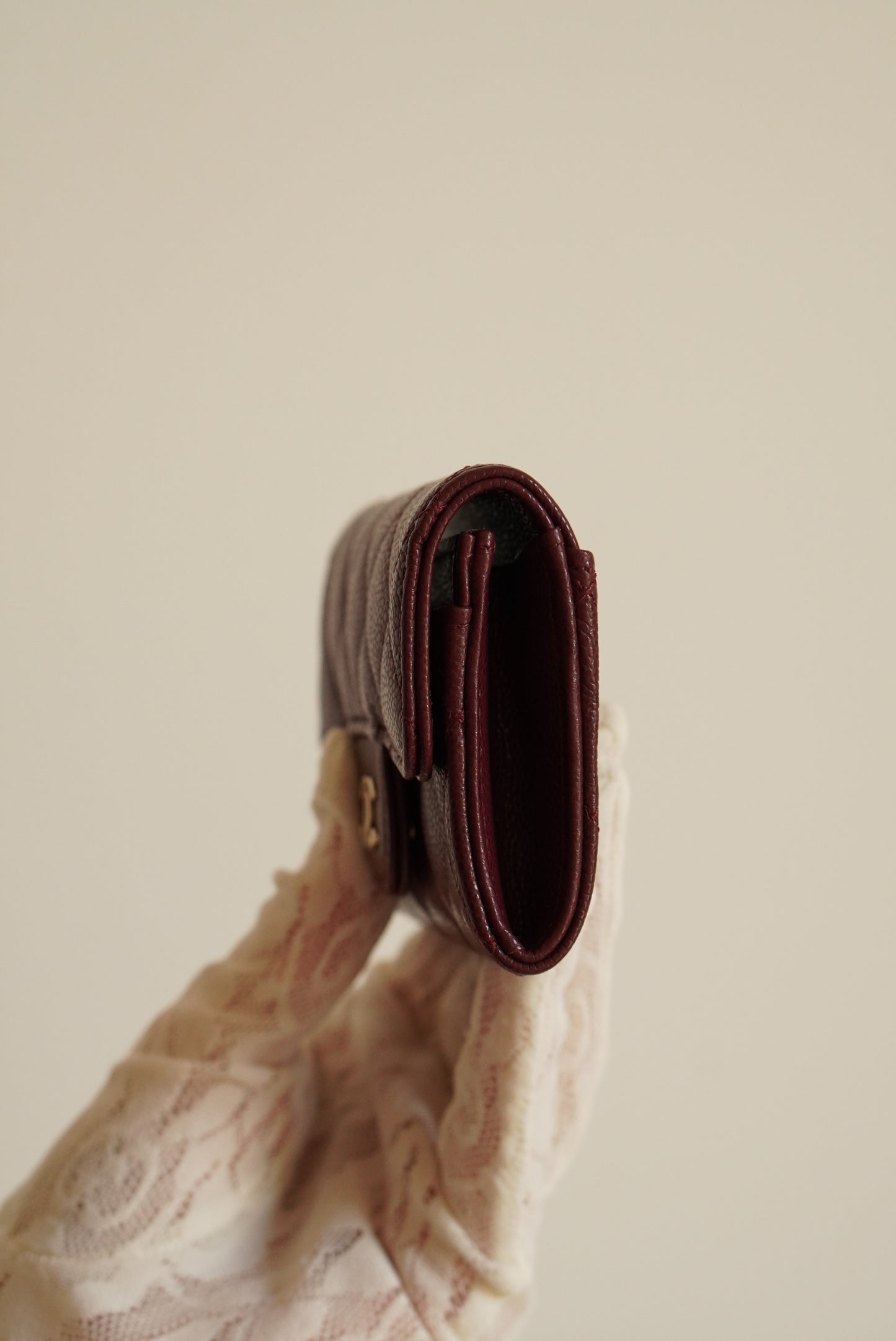 CHANEL FLAP CARD HOLDER | BURGUNDY