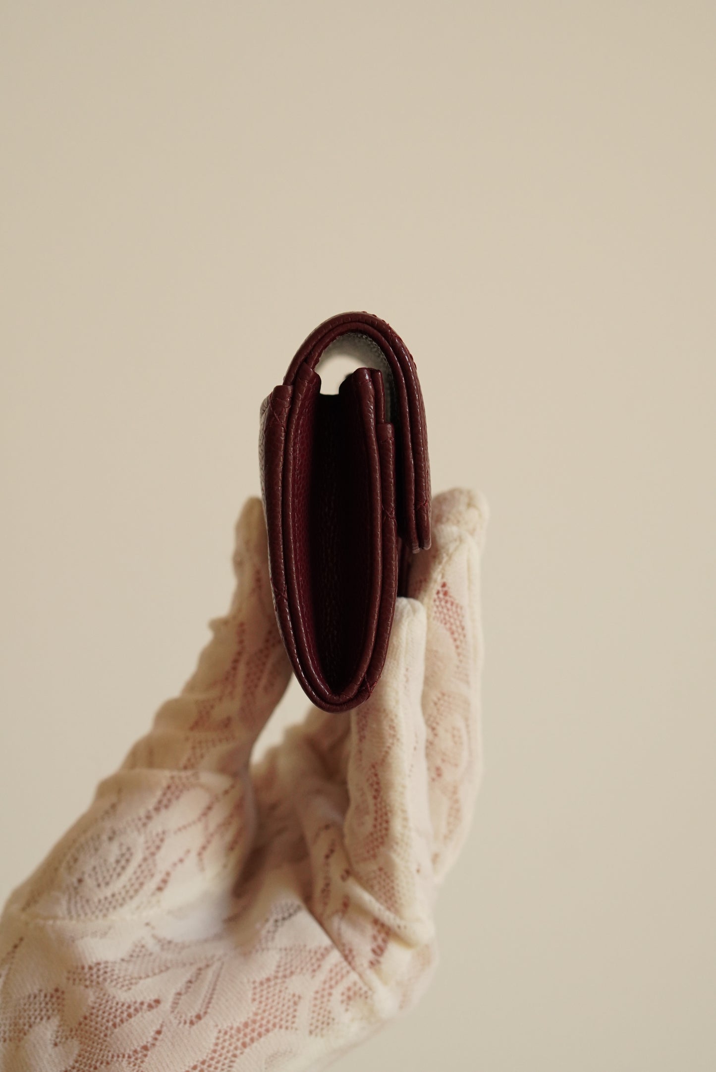 CHANEL FLAP CARD HOLDER | BURGUNDY