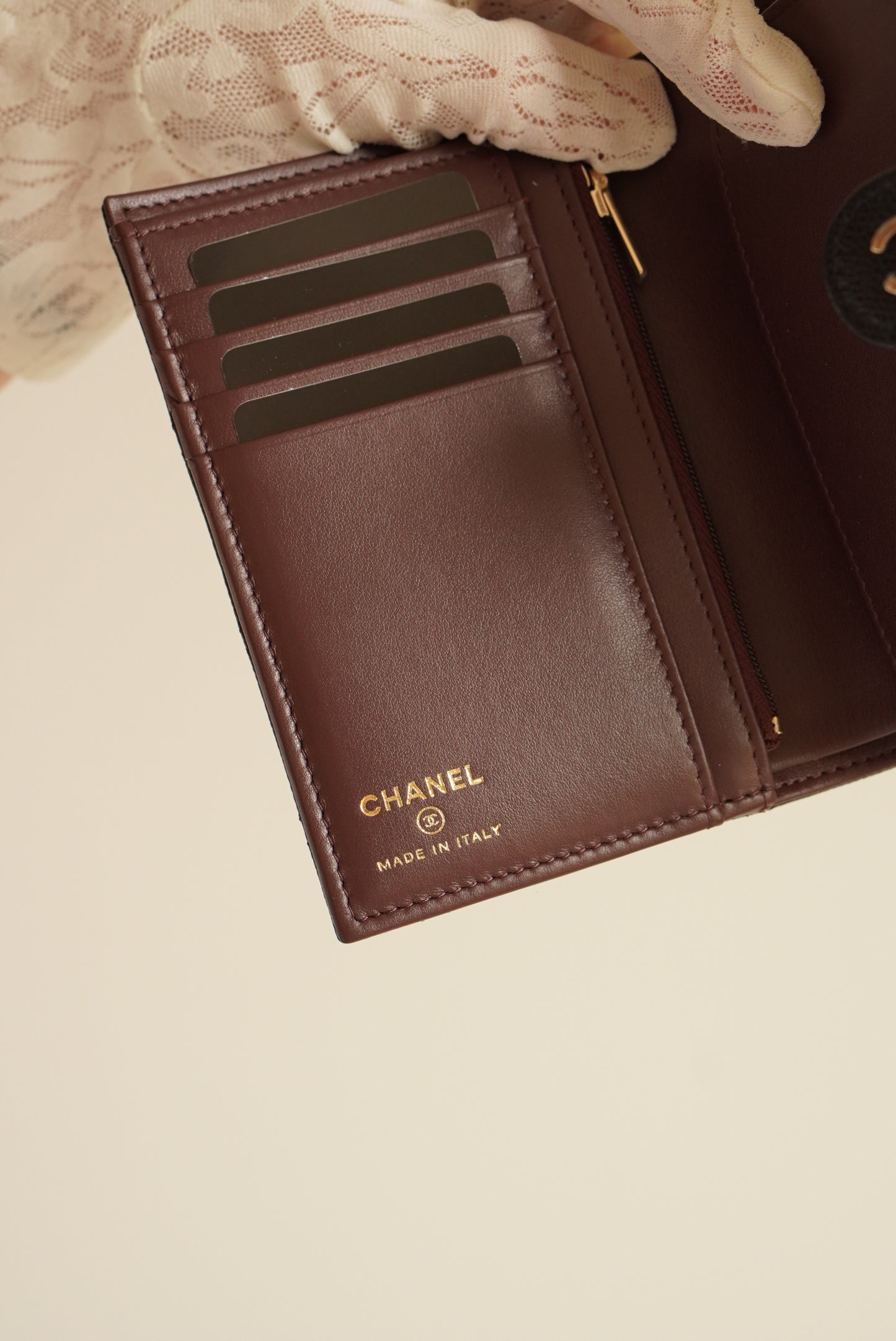 CHANEL 25S PASSPORT HOLDER | BLACK