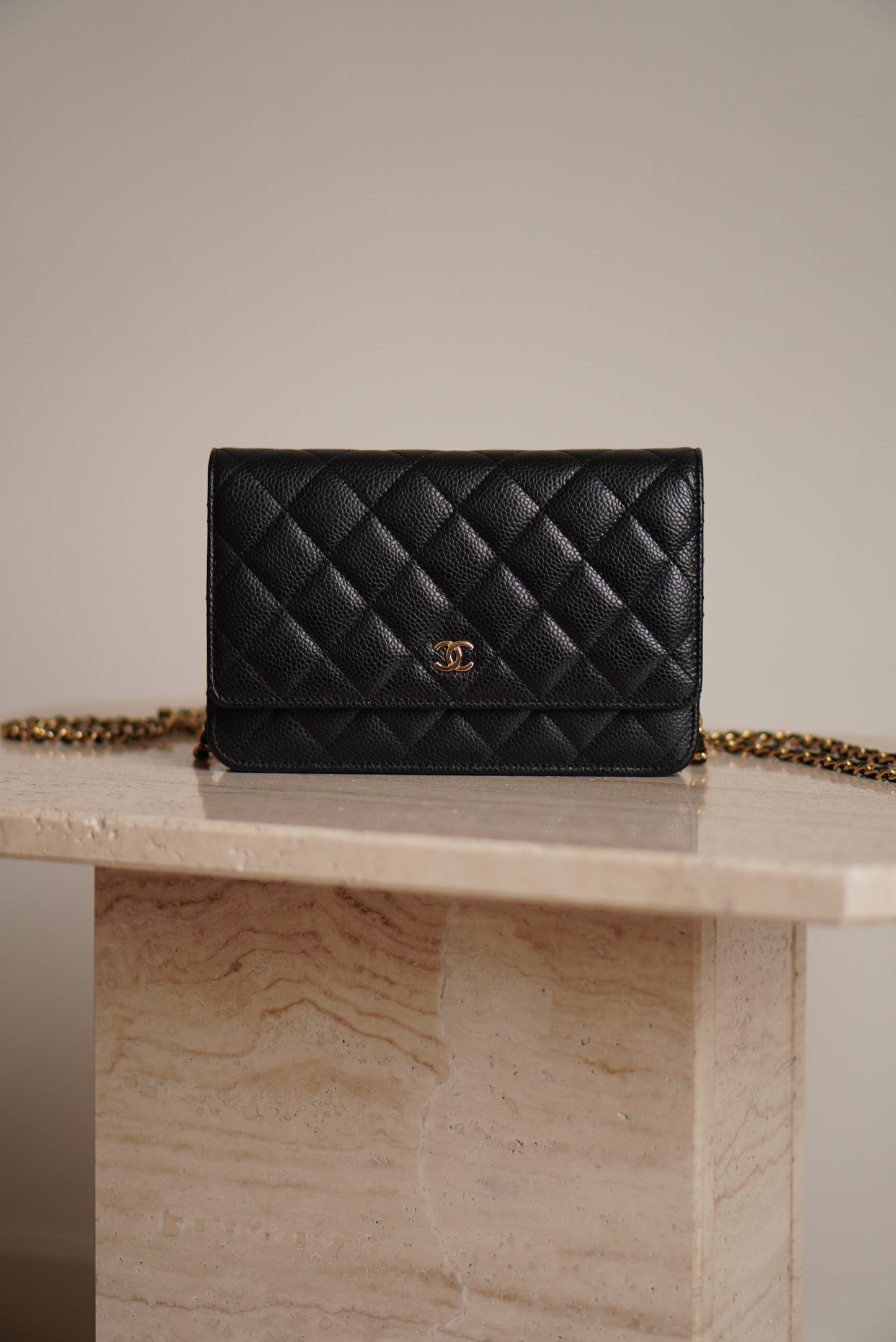 CHANEL WALLET ON CHAIN | BLACK