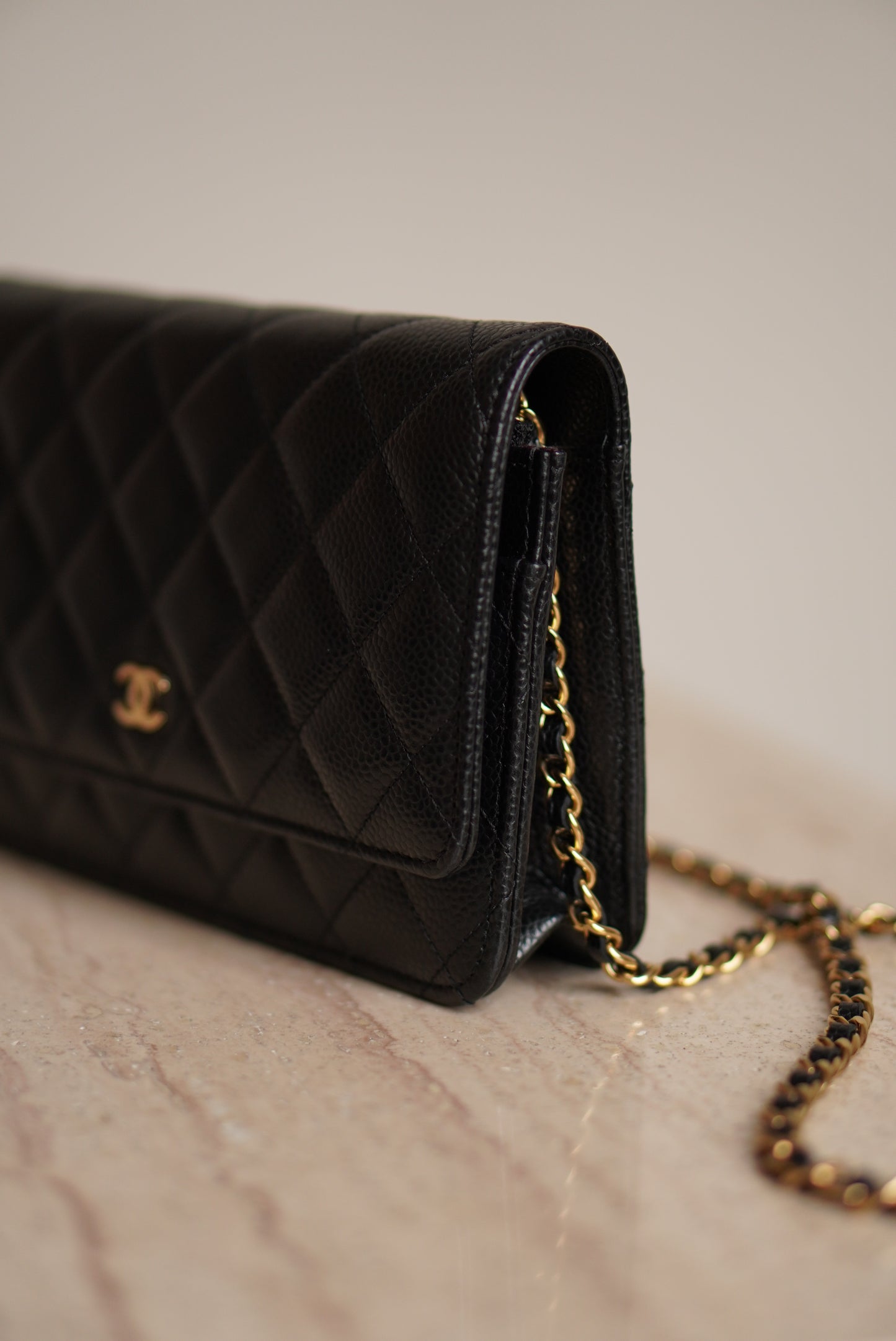 CHANEL WALLET ON CHAIN | BLACK