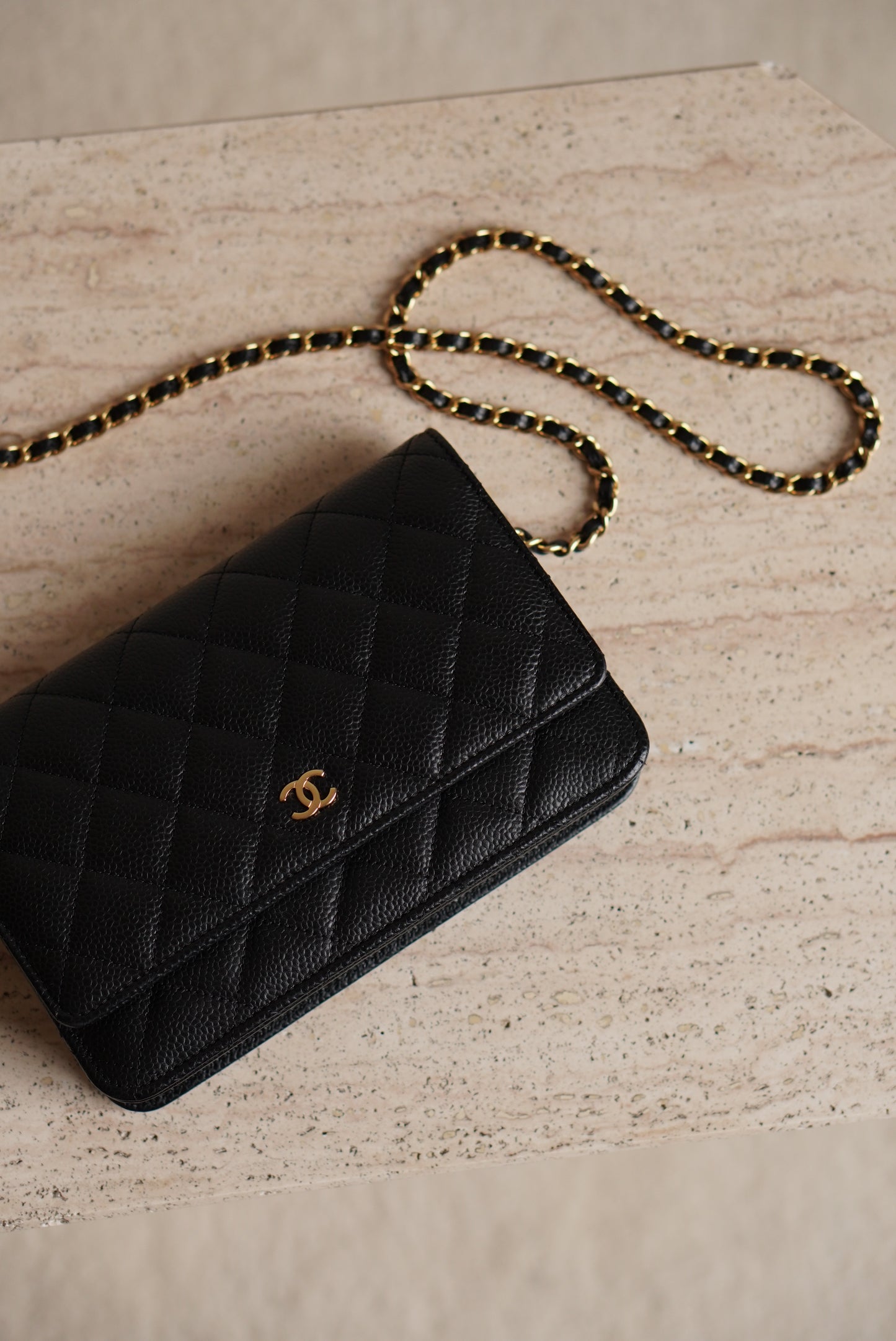 CHANEL WALLET ON CHAIN | BLACK