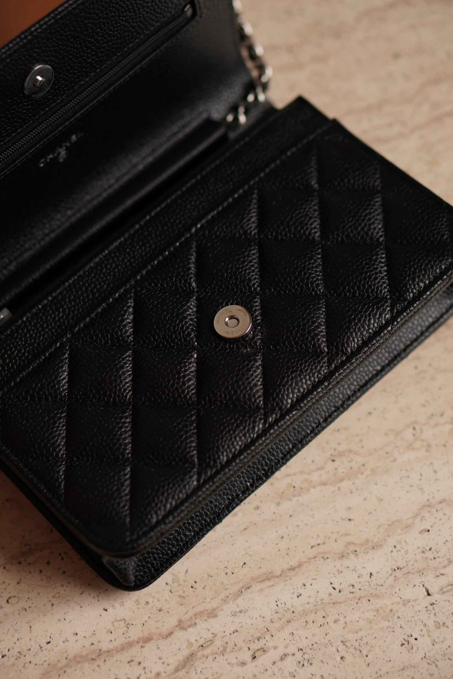 CHANEL WALLET ON CHAIN