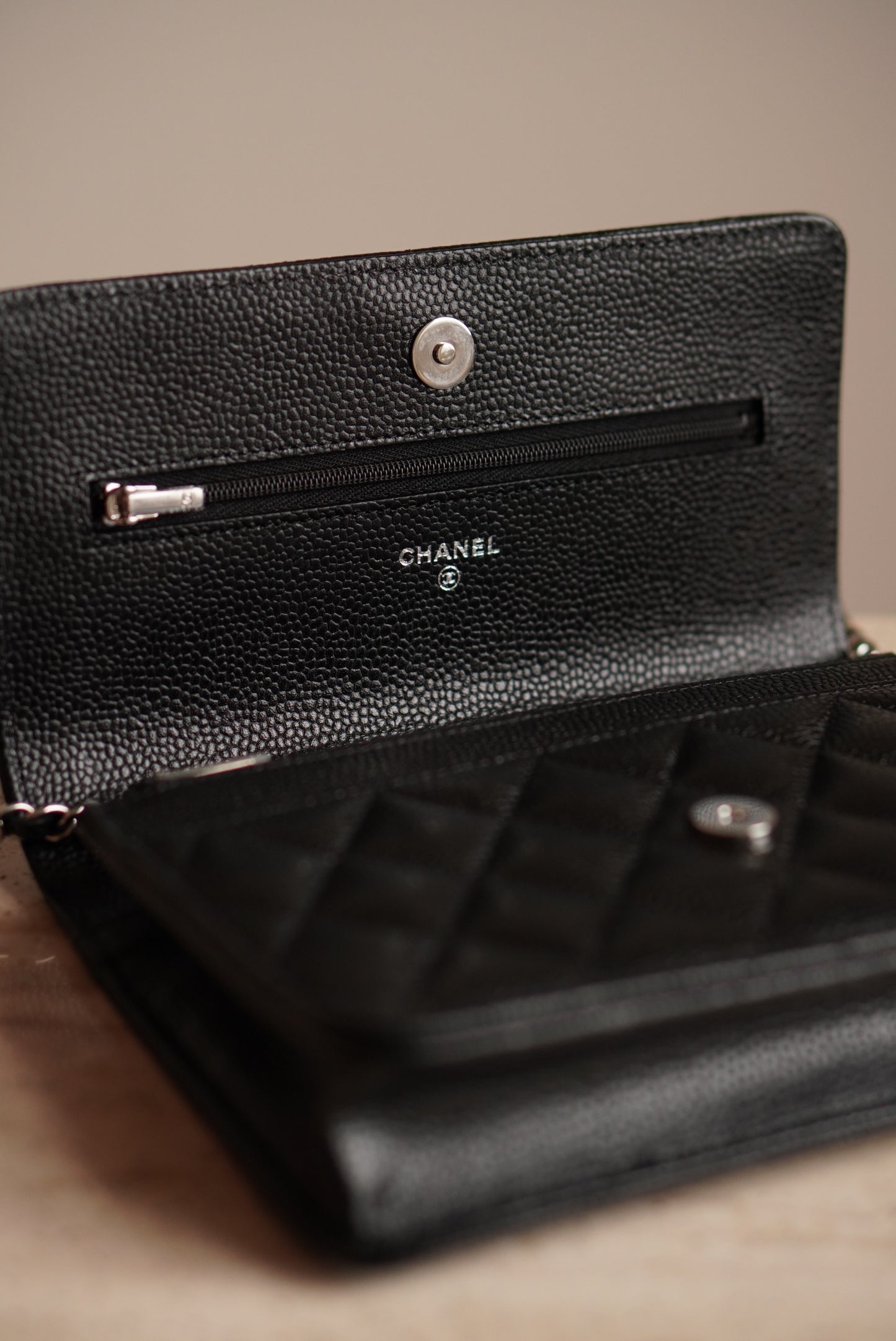 CHANEL WALLET ON CHAIN