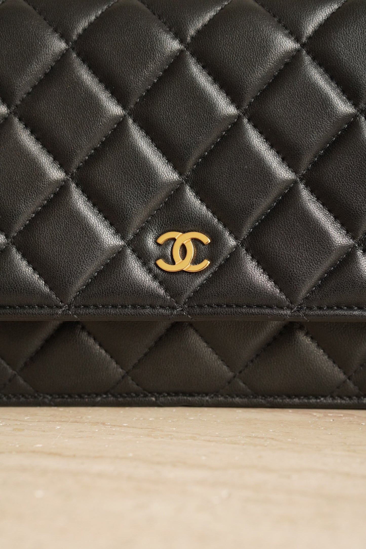 CHANEL WALLET ON CHAIN | BLACK
