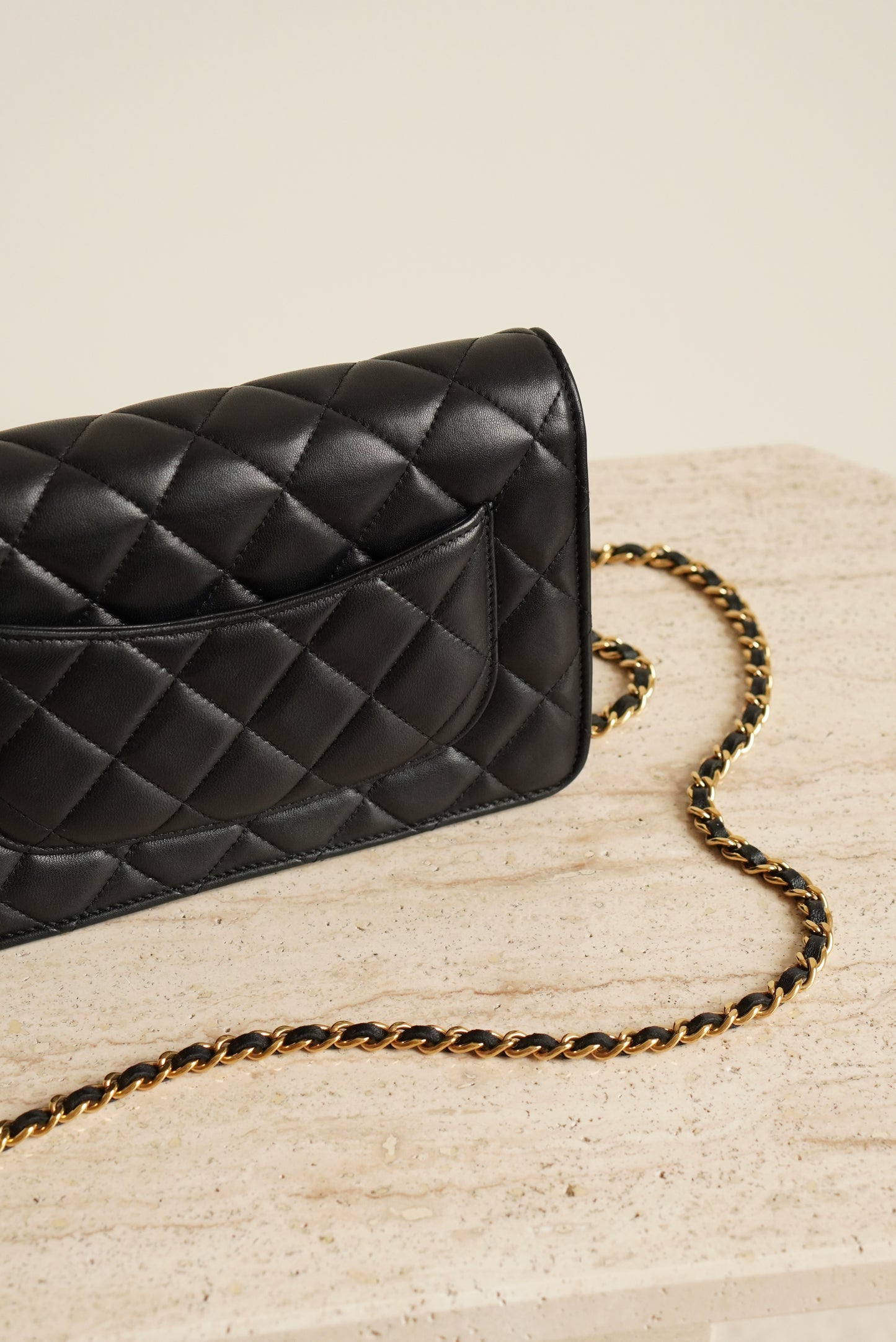 CHANEL WALLET ON CHAIN | BLACK