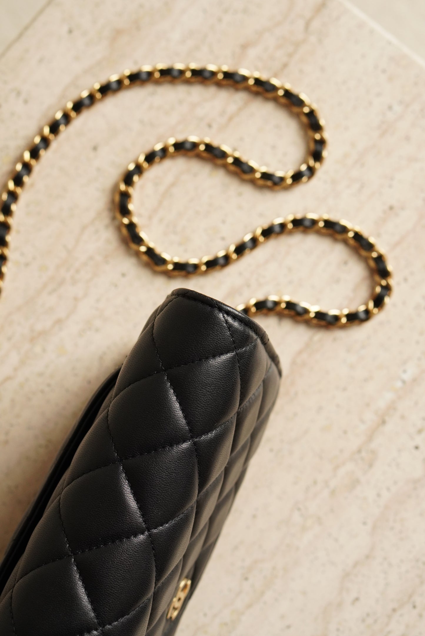 CHANEL WALLET ON CHAIN | BLACK