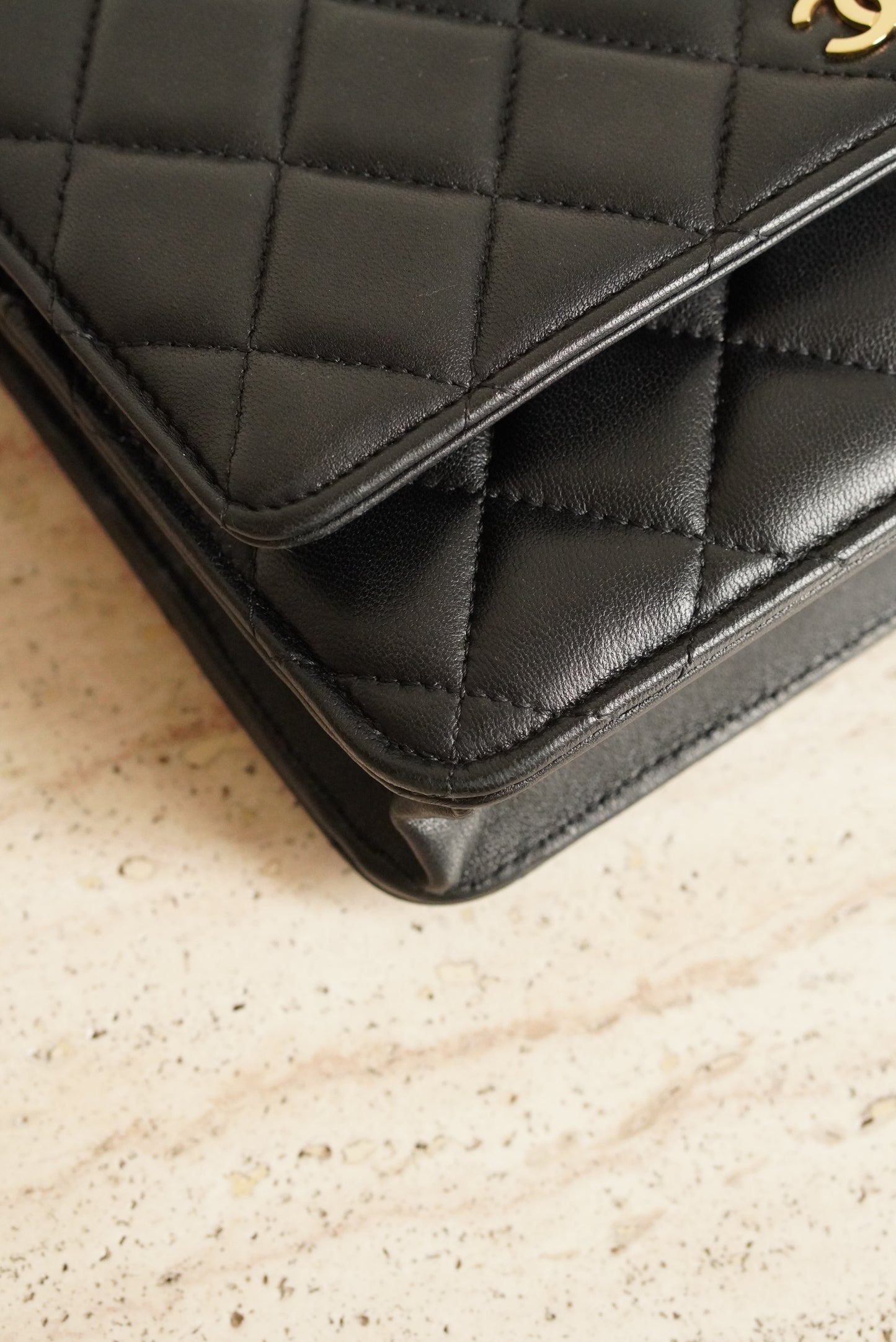 CHANEL WALLET ON CHAIN | BLACK