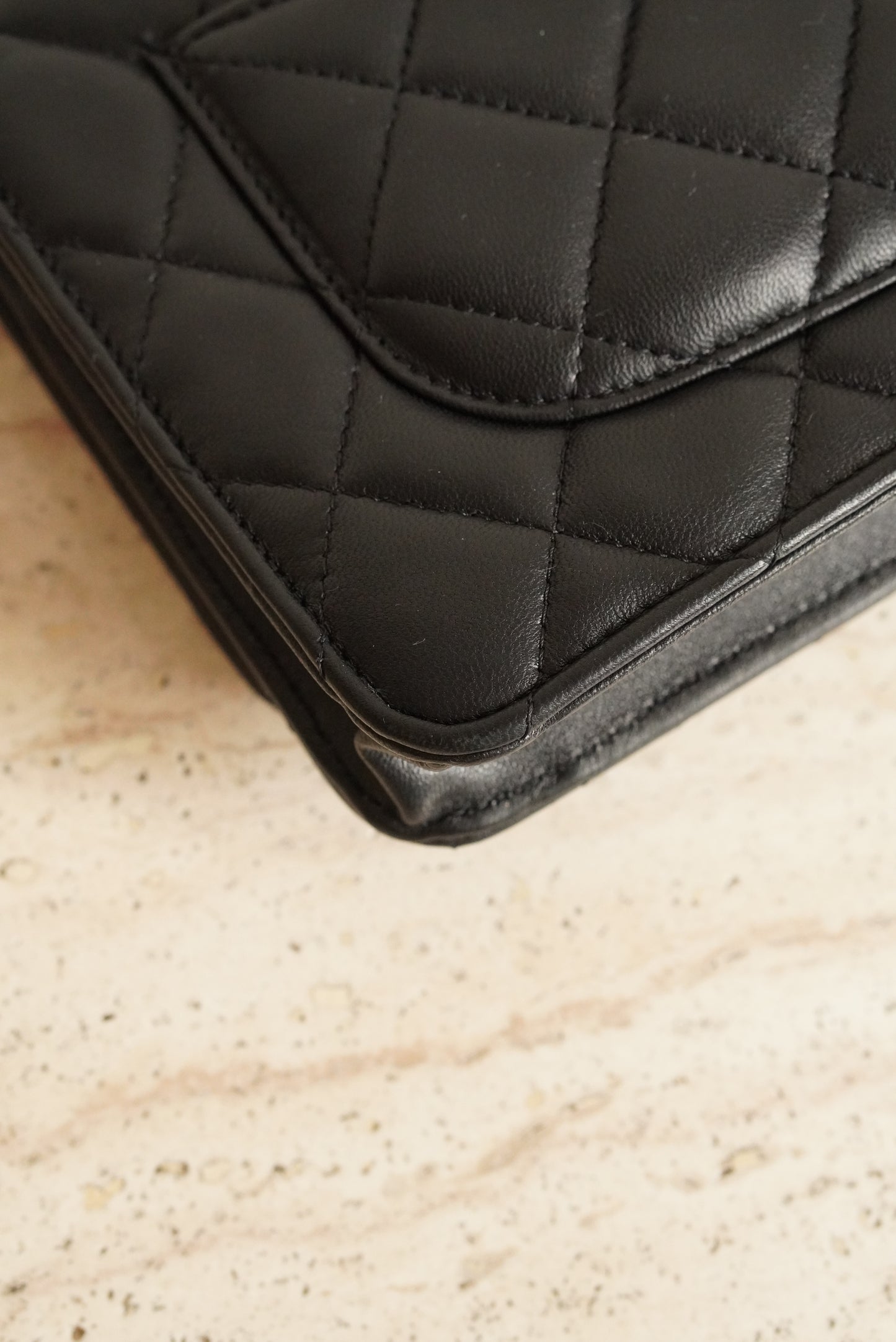 CHANEL WALLET ON CHAIN | BLACK