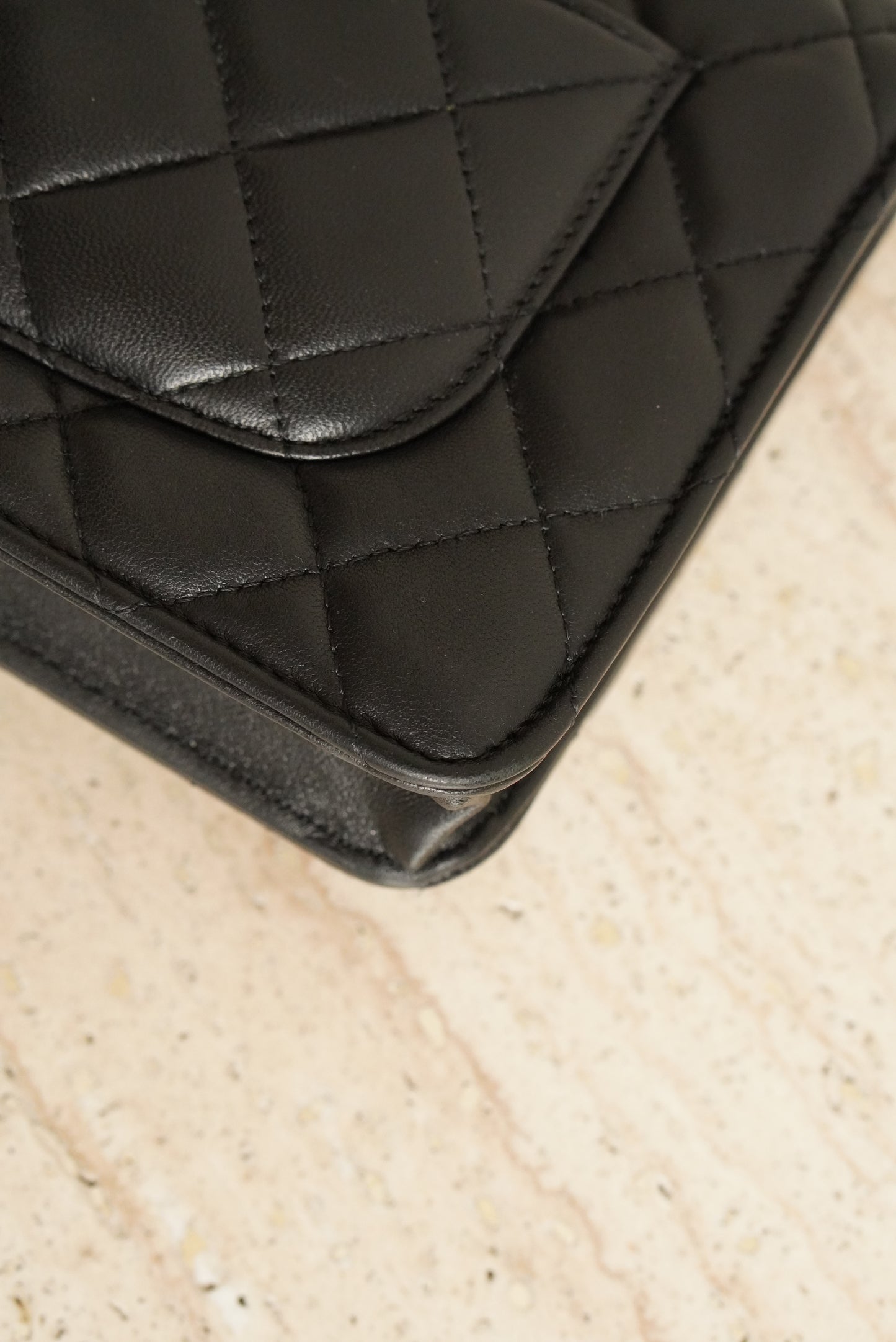 CHANEL WALLET ON CHAIN | BLACK