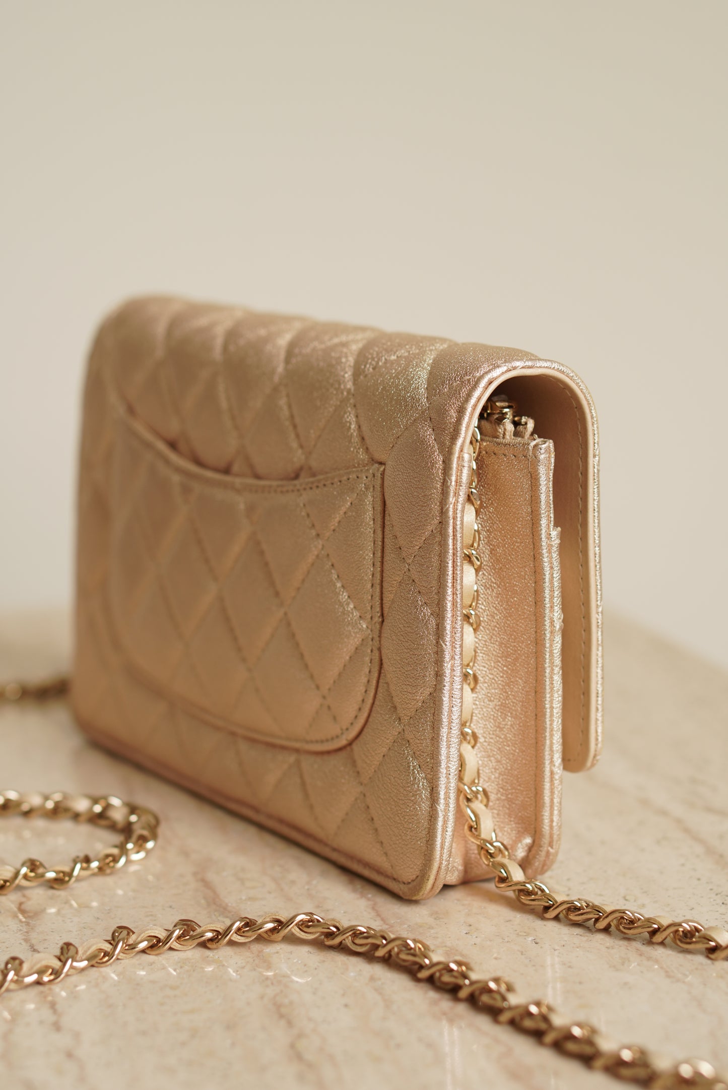 CHANEL WALLET ON CHAIN | METALLIC GOLD