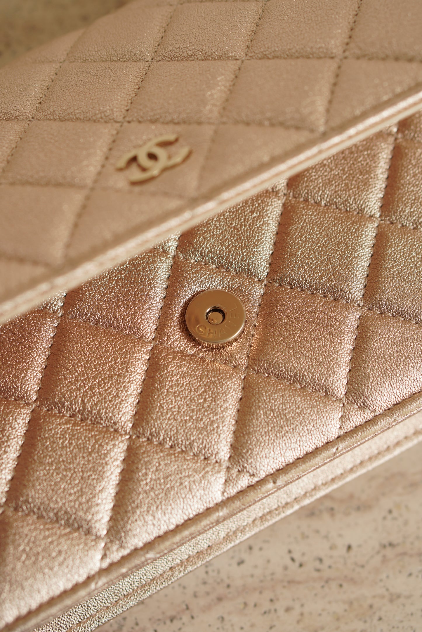CHANEL WALLET ON CHAIN | METALLIC GOLD