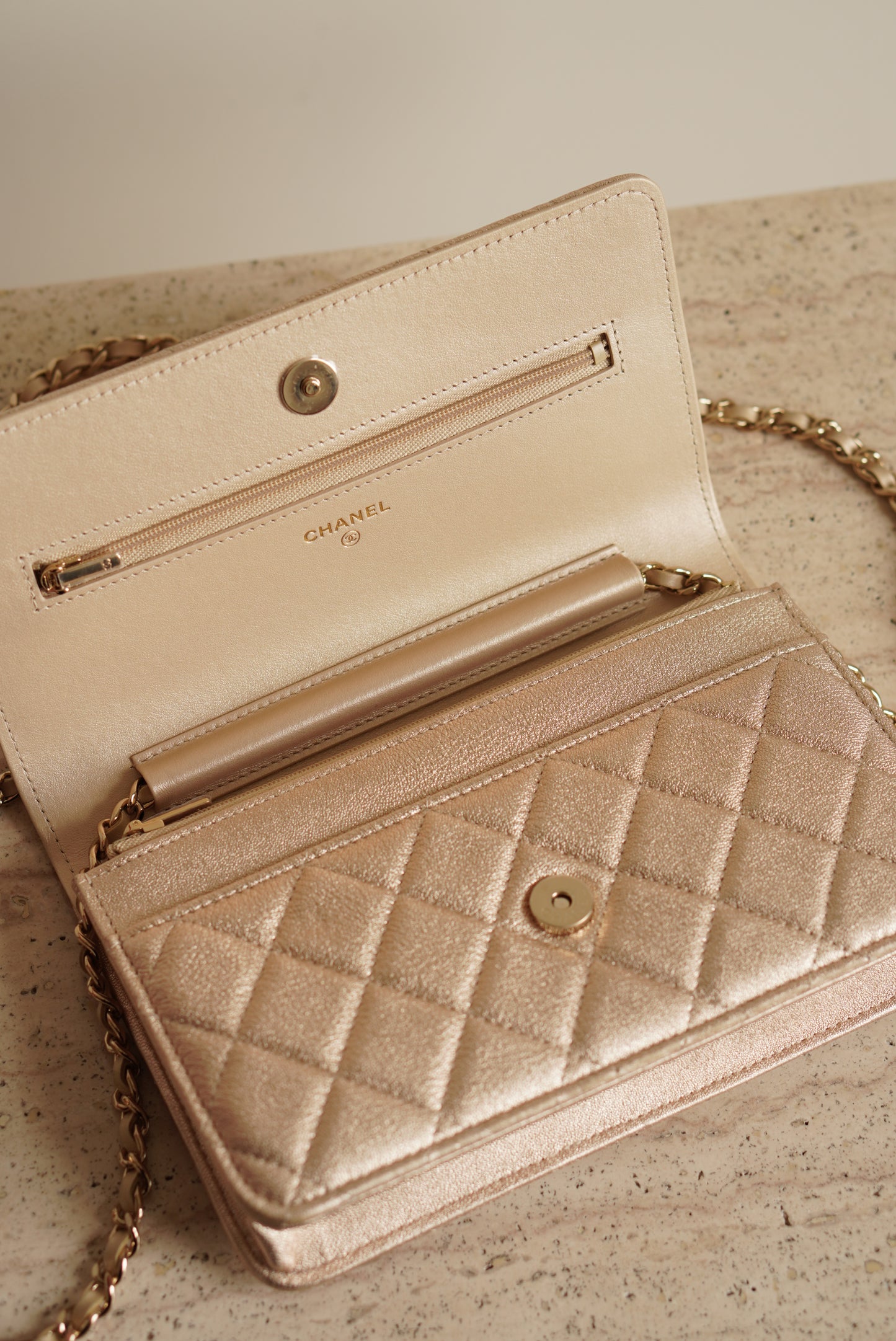 CHANEL WALLET ON CHAIN | METALLIC GOLD
