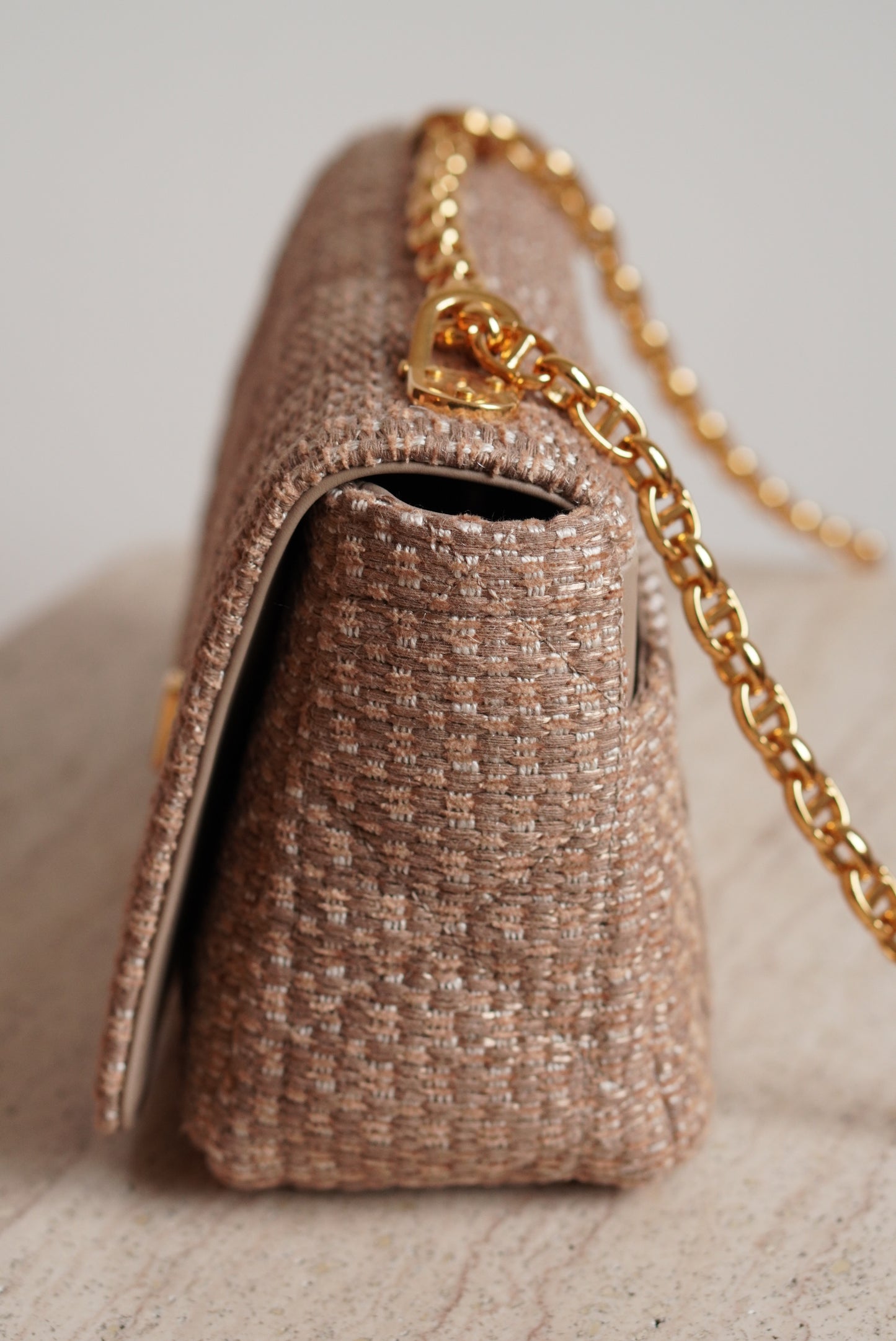 DIOR CARO MEDIUM TWEED | BEIGE