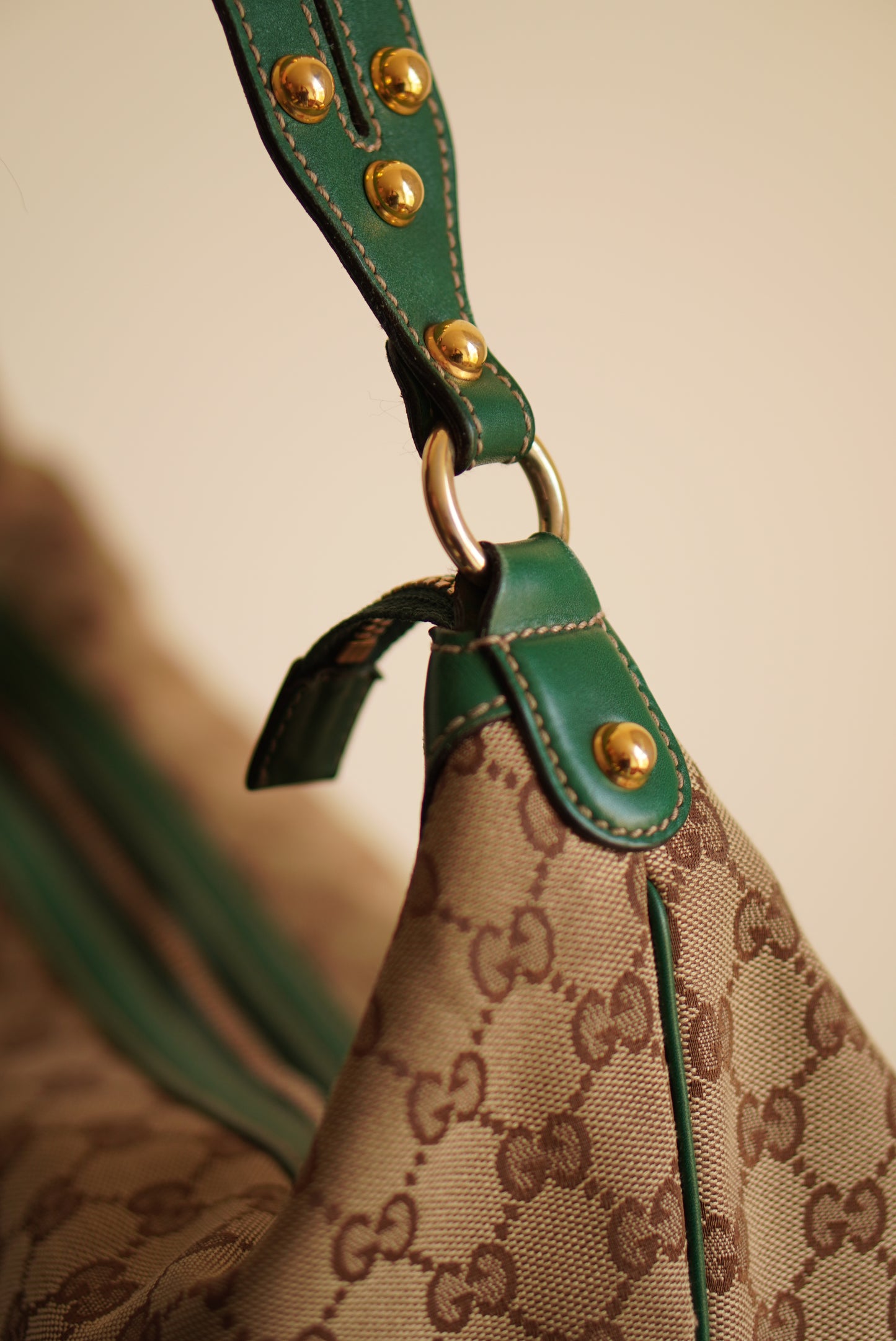 GUCCI BIBA HOBO